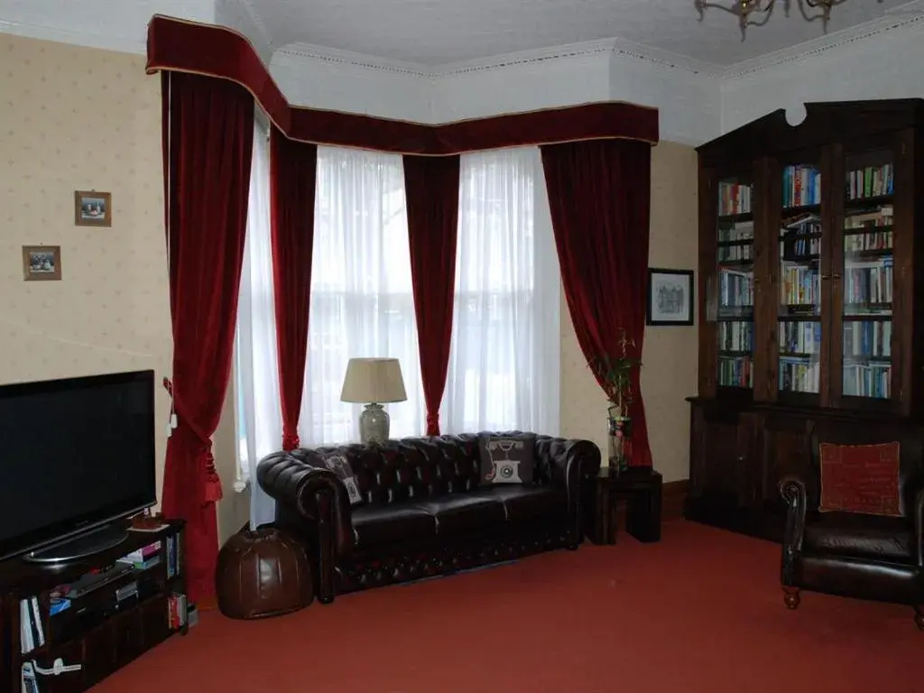 Living room, Seating Area in Tanes Hotel