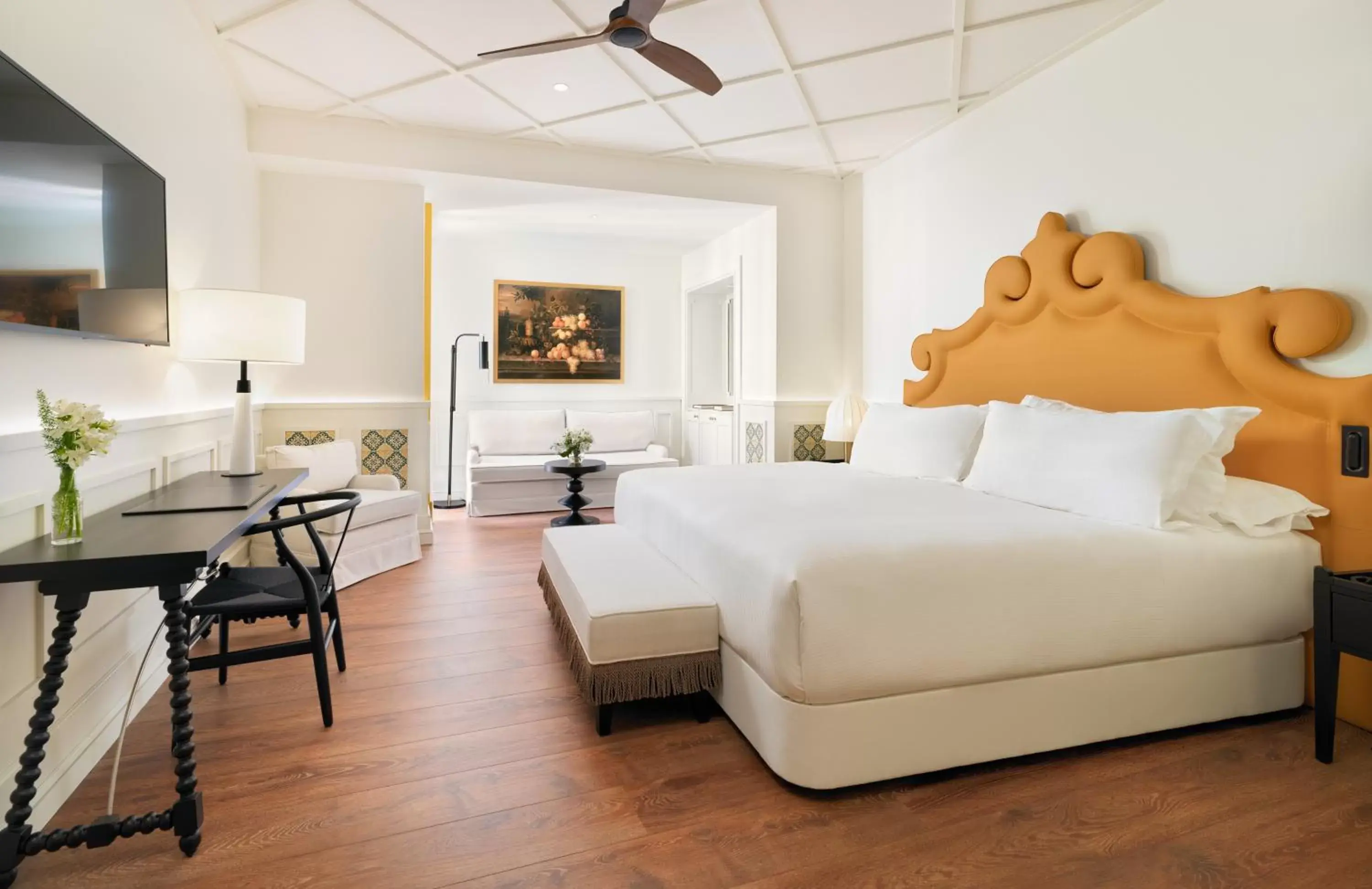 Photo of the whole room, Bed in H10 Casa de la Plata Photo of the whole room, Bed in H10 Casa de la Plata