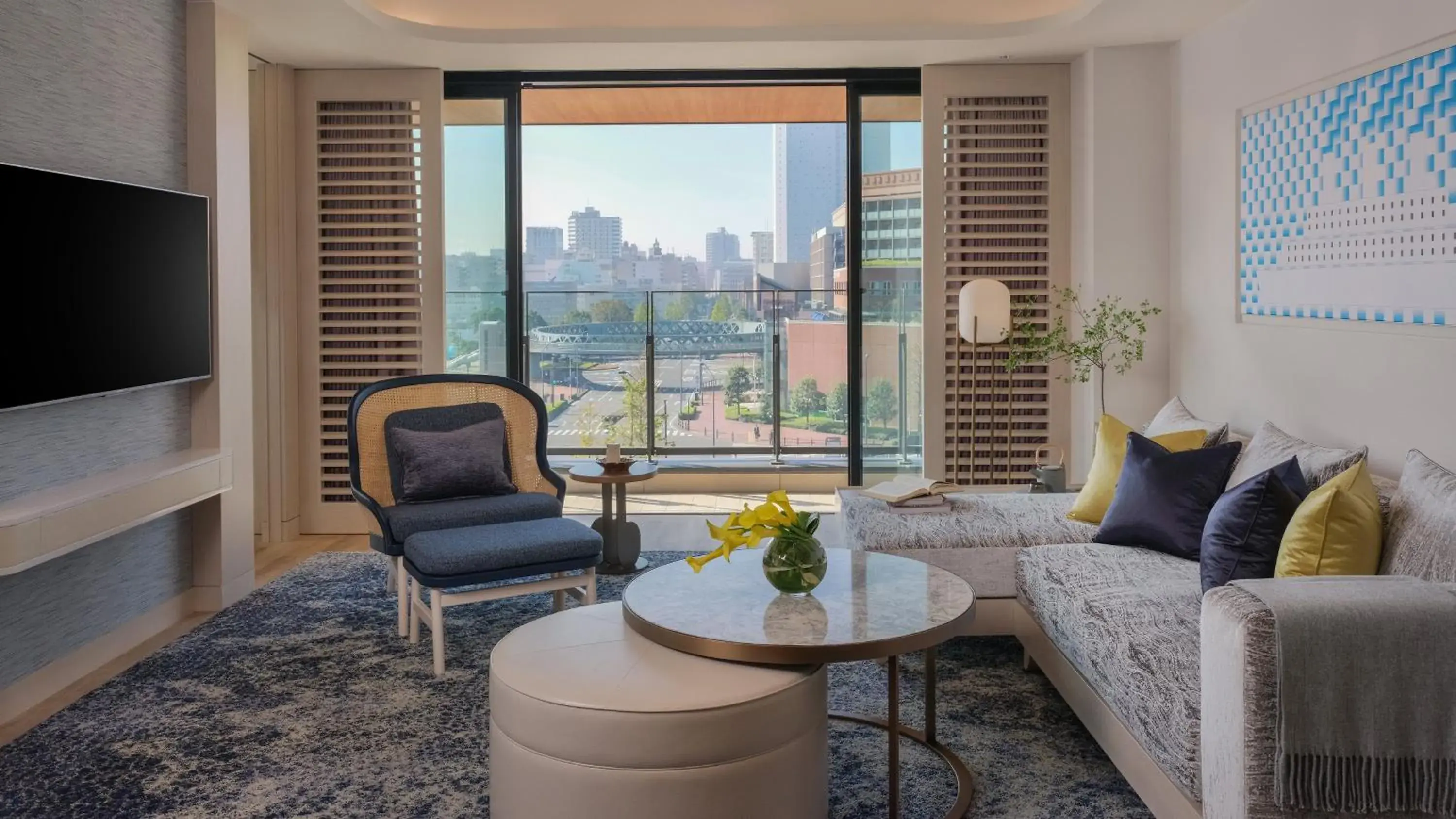 Photo of the whole room, Seating Area in InterContinental Yokohama Pier 8, an IHG Hotel