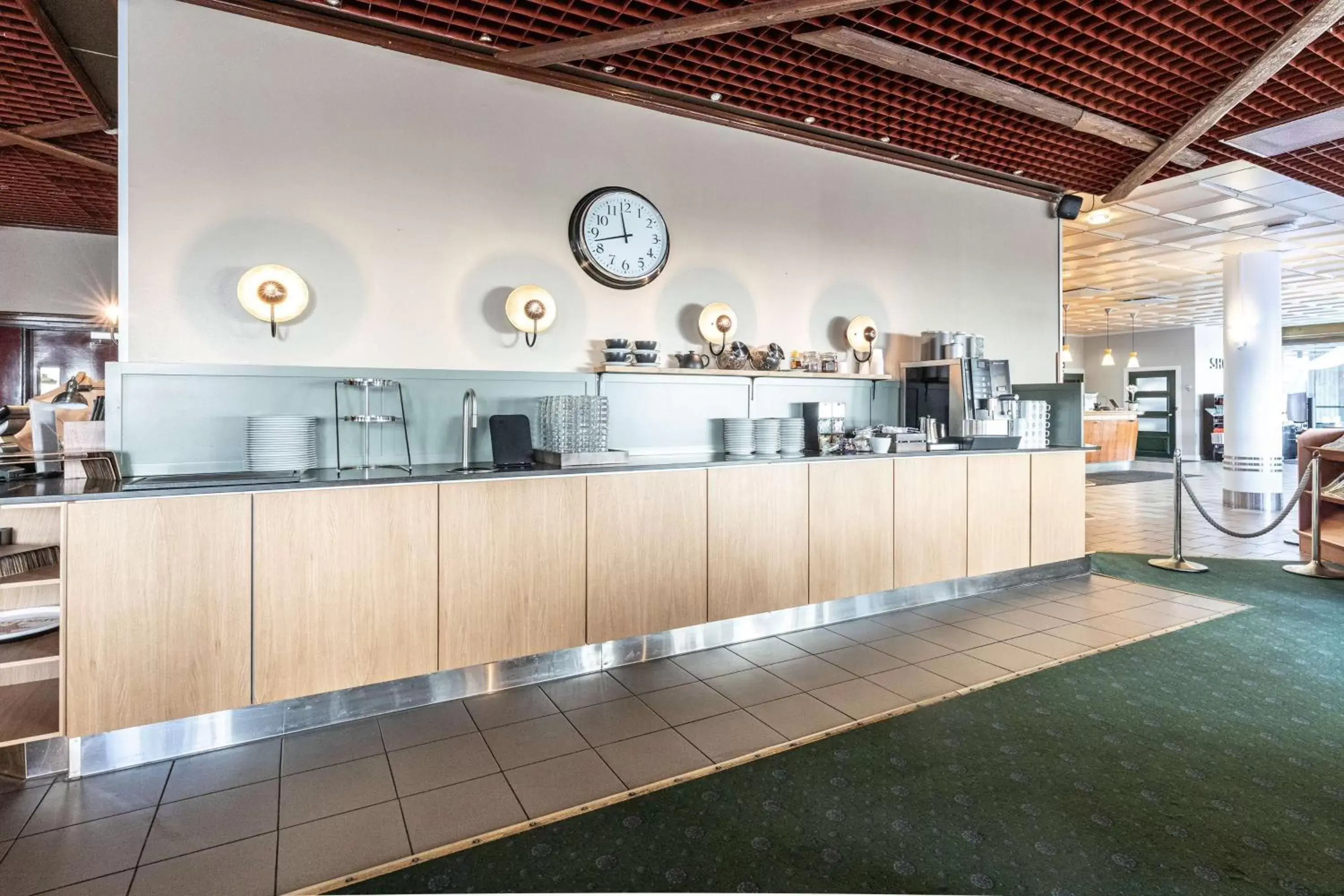 Restaurant/places to eat in Scandic Oulu Station