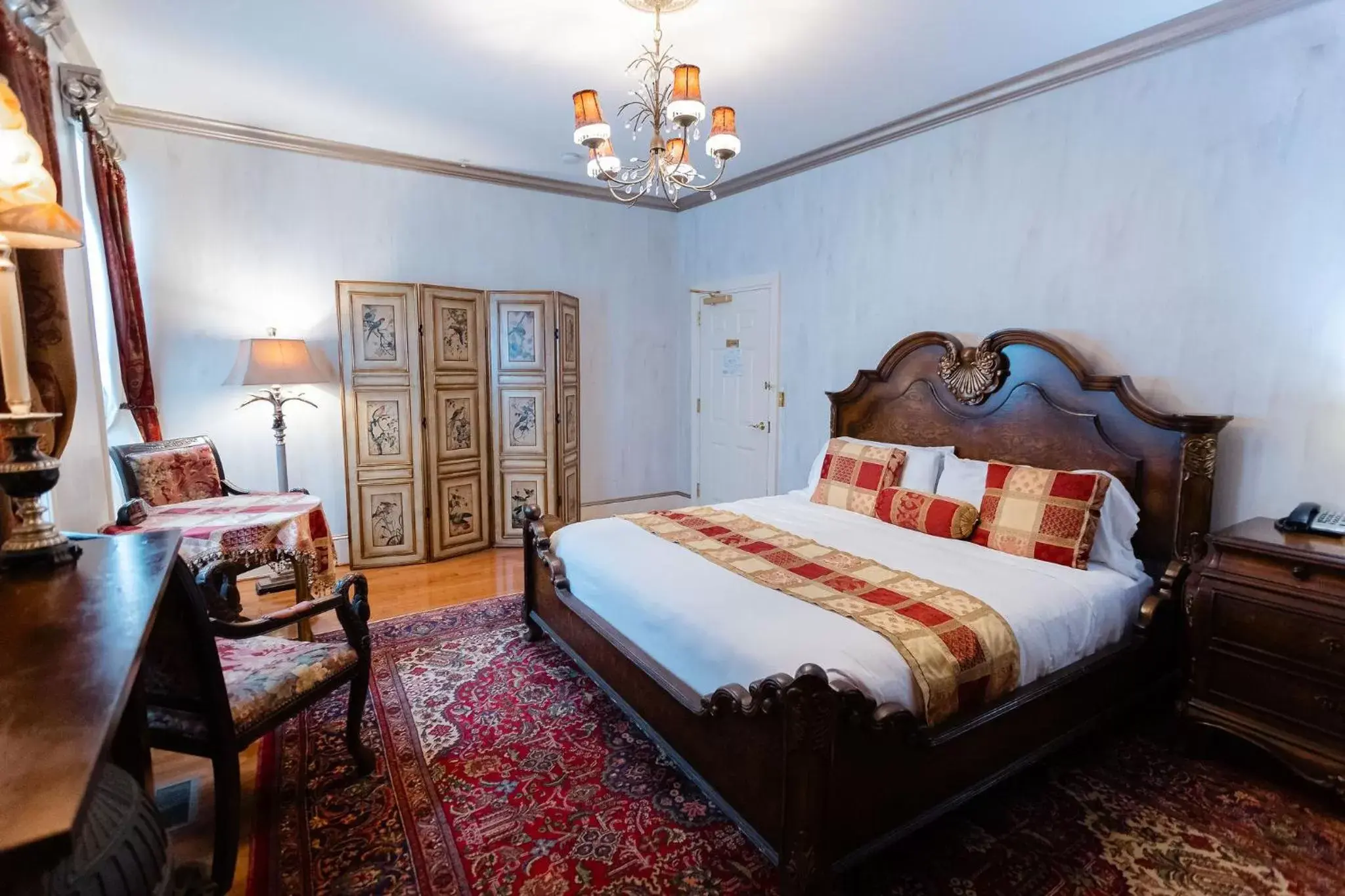 Liberty Room 103 in 1840s Carrollton Inn Liberty Room 103 in 1840s Carrollton Inn