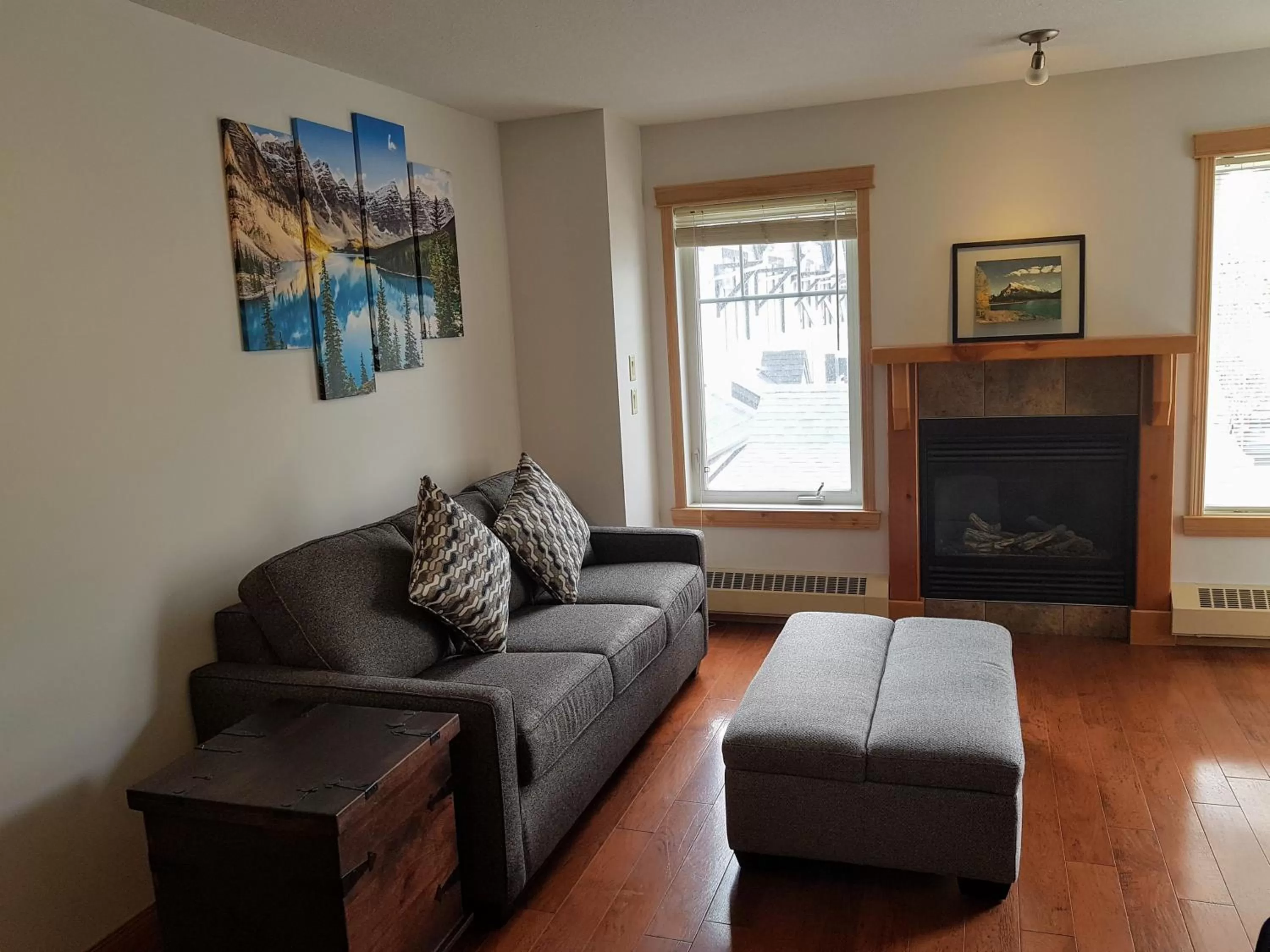 Living room in PRC Annex - Pet Friendly
