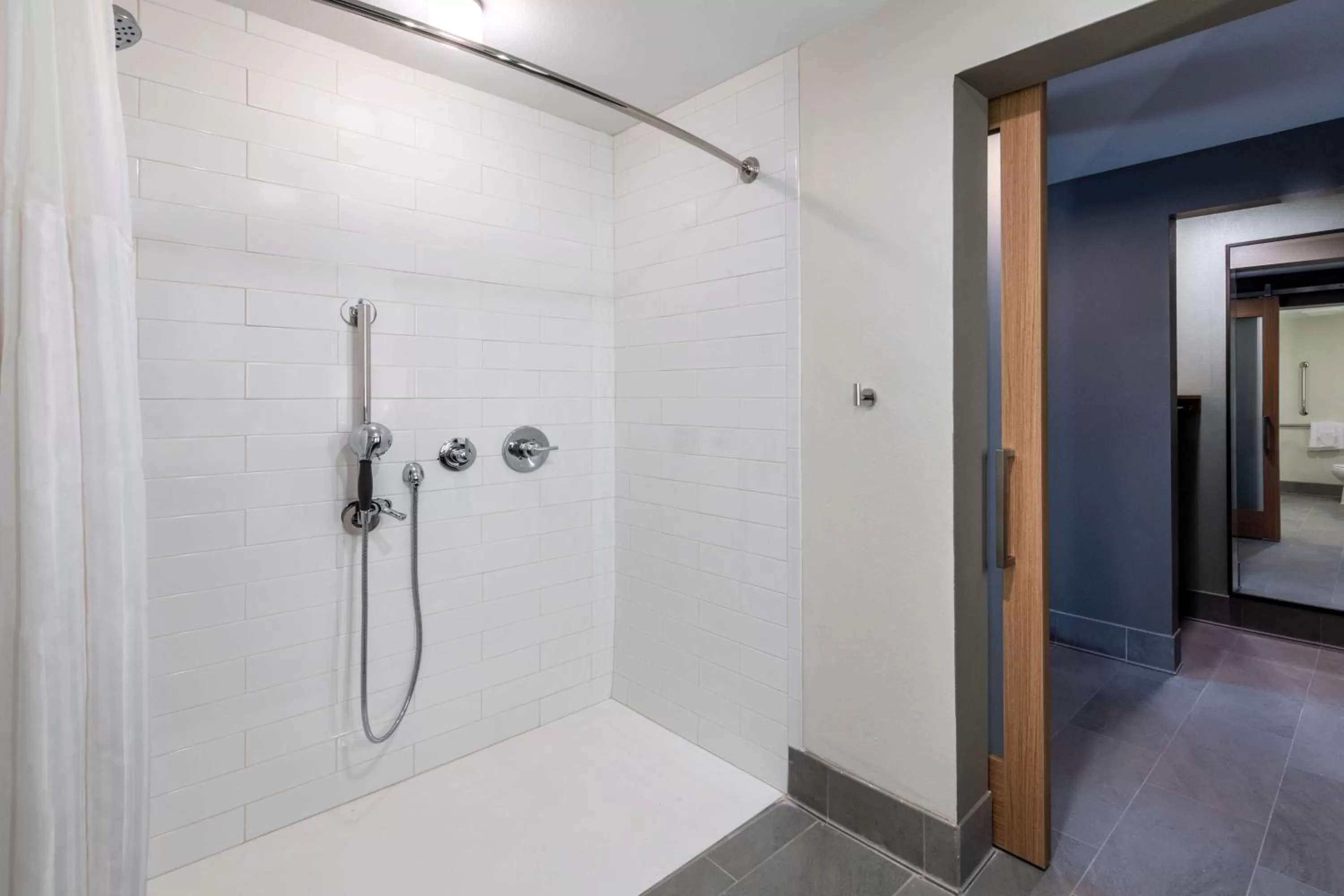 Bathroom in Hilton Garden Inn Longmont