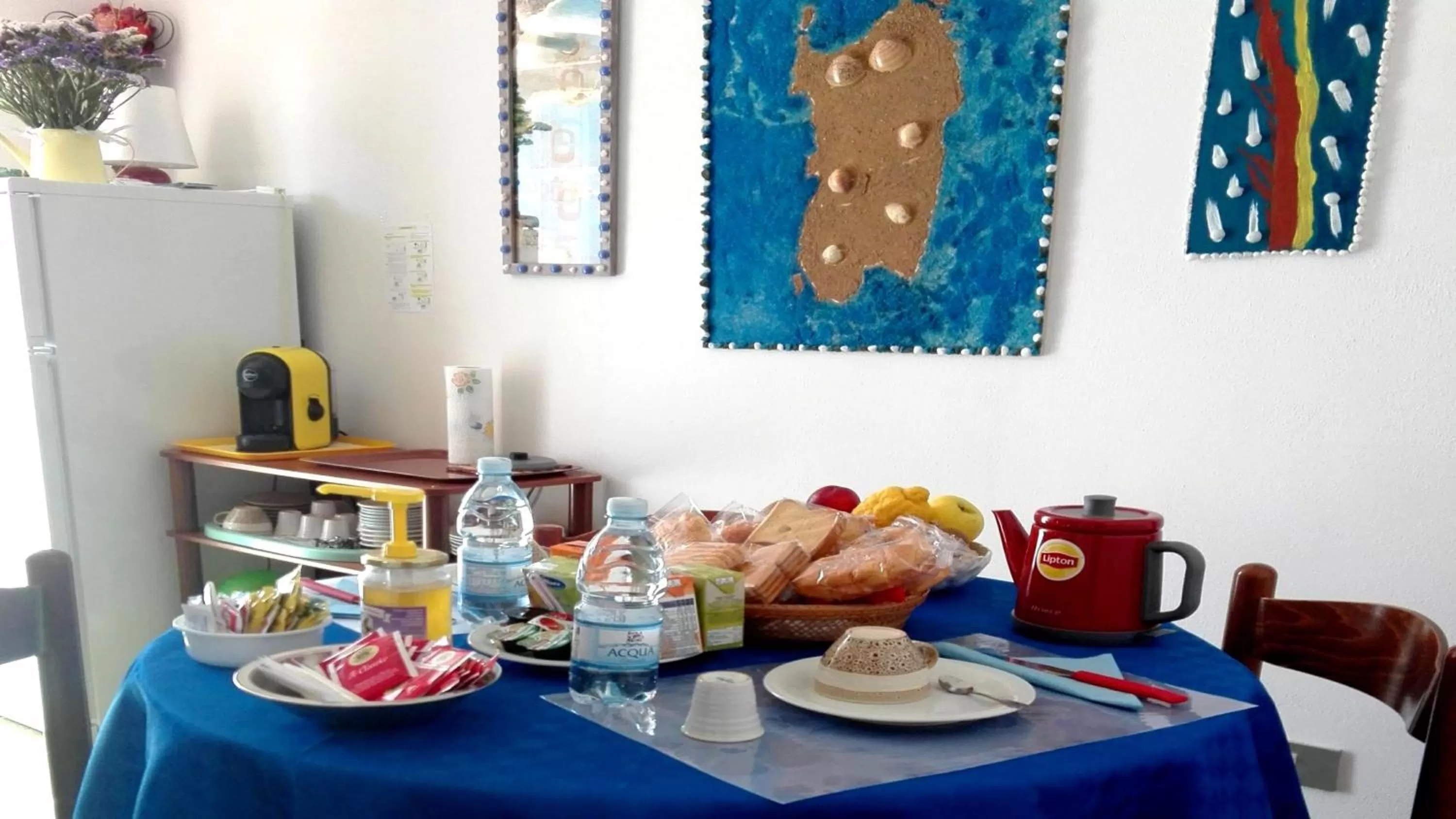 Coffee/tea facilities, Breakfast in B&B Pani Silvio