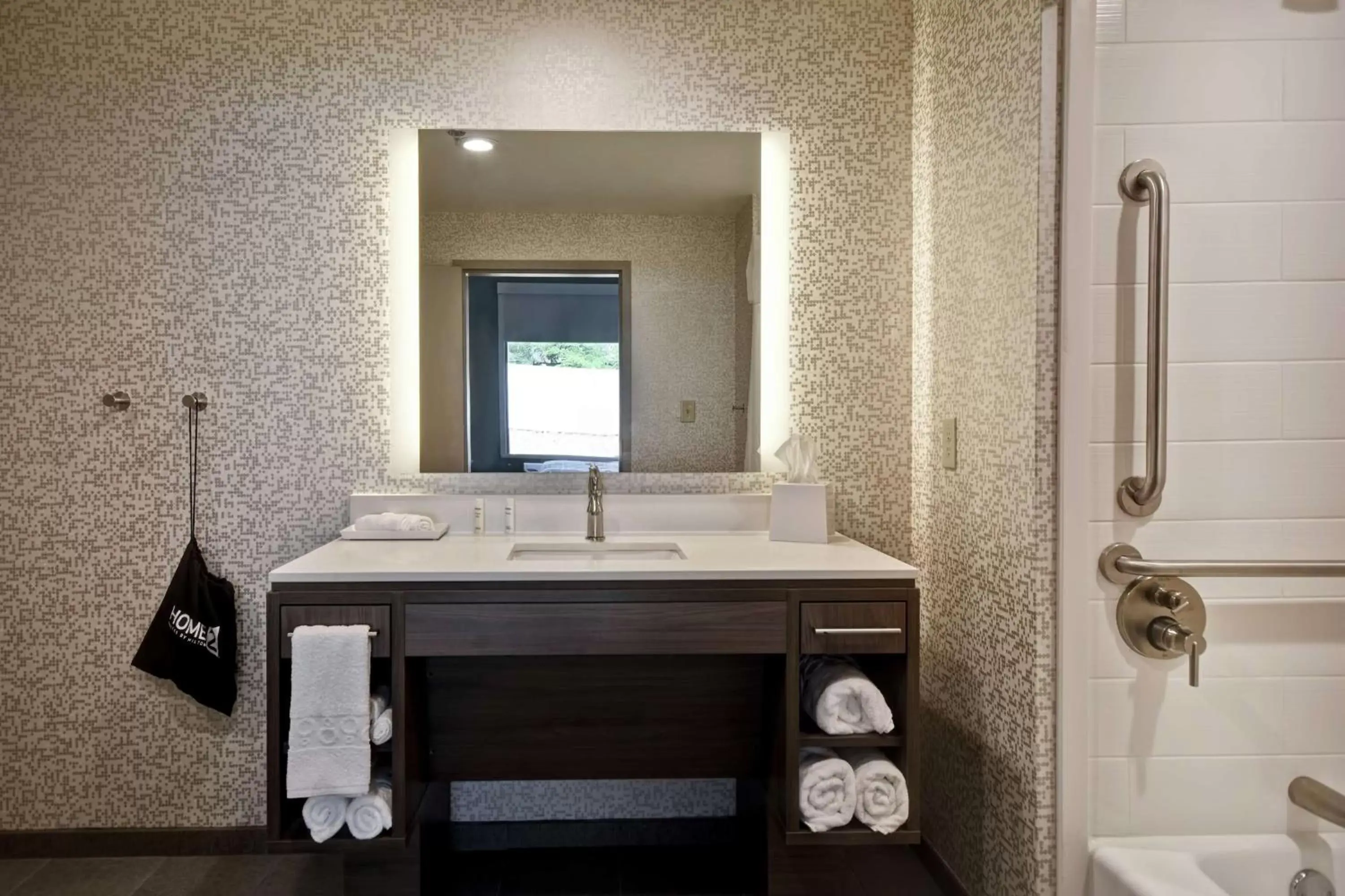 Bathroom in Home2 Suites By Hilton Birmingham/Fultondale, Al