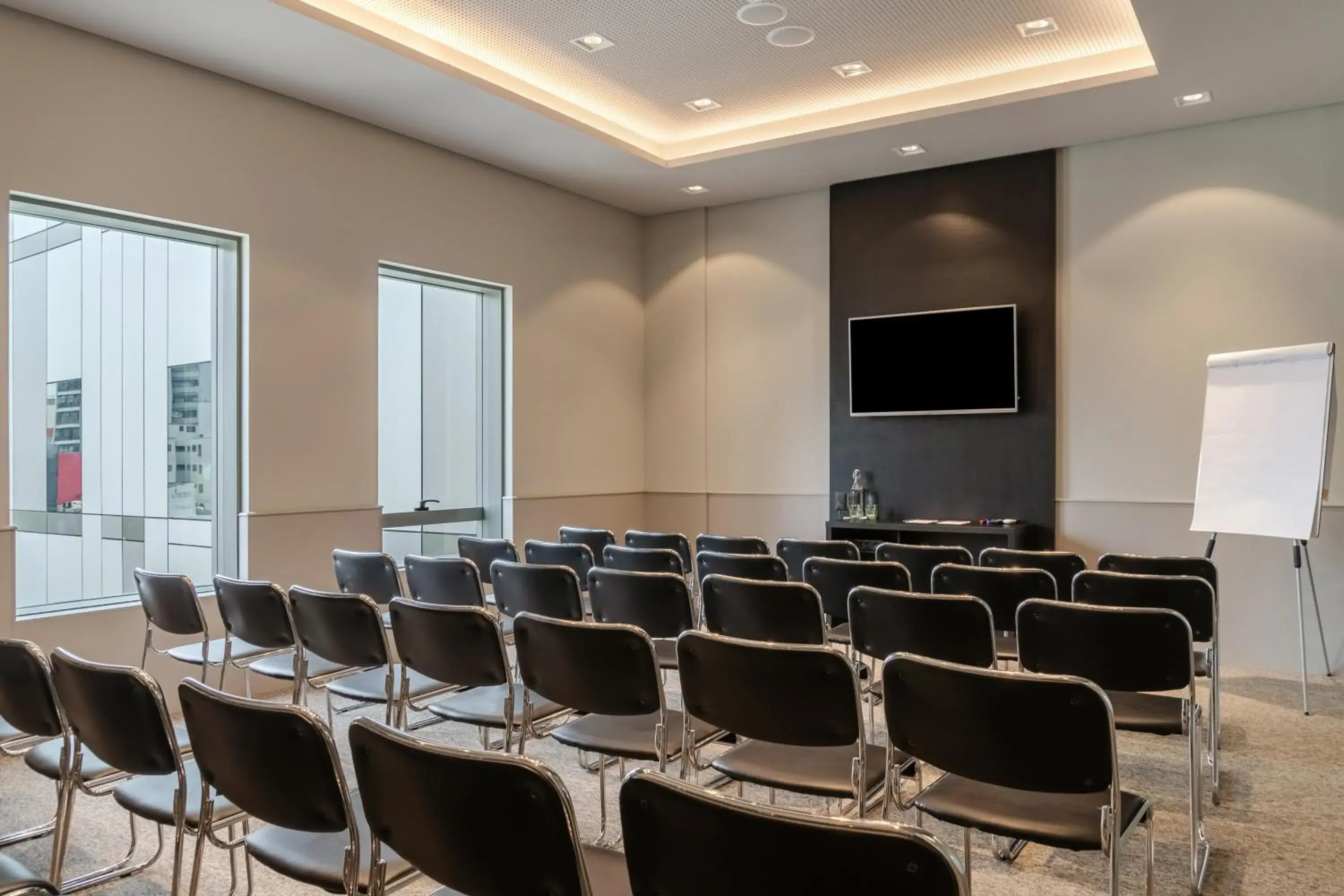 Meeting/conference room in ibis Styles SP Centro