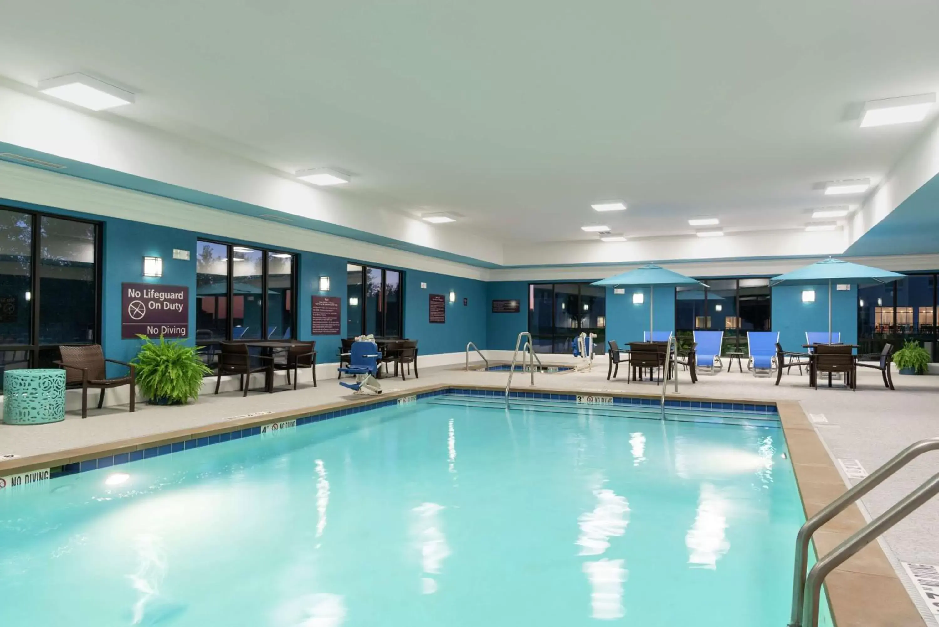 Pool view in Hampton Inn & Suites Marshalltown Pool view in Hampton Inn & Suites Marshalltown