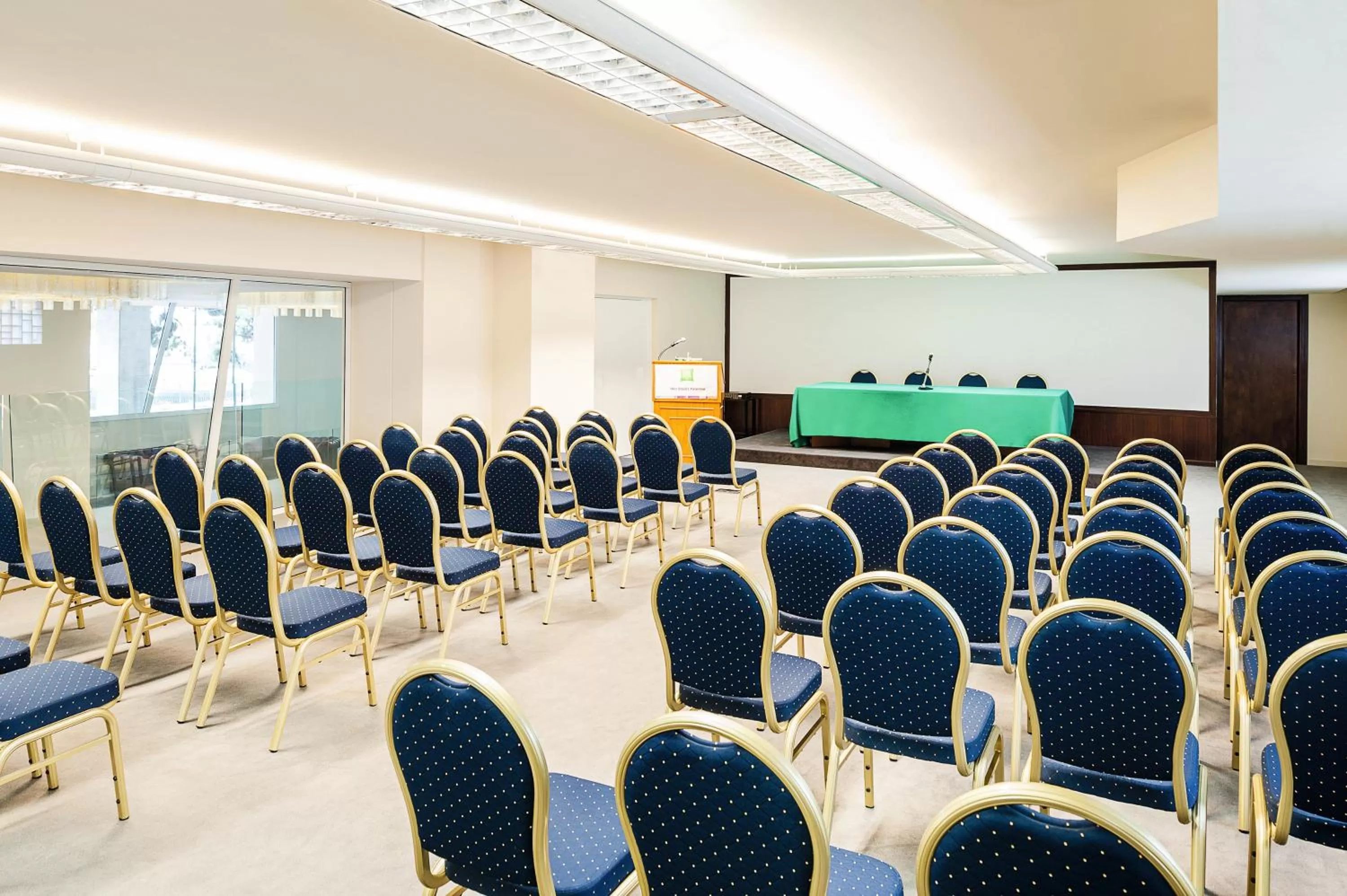 Business facilities in President Hotel Palermo