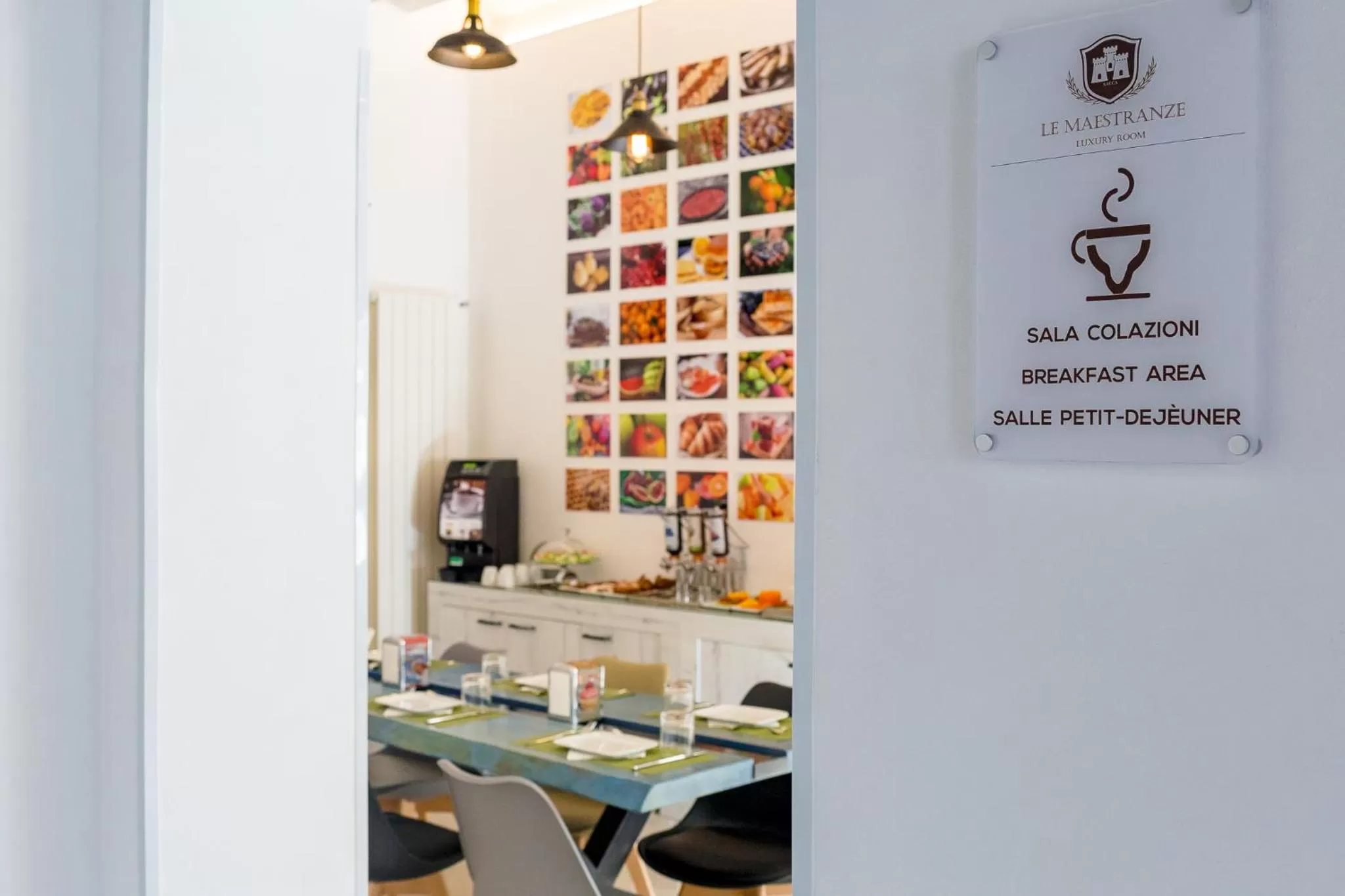 Food and drinks in Le Maestranze Deluxe Rooms