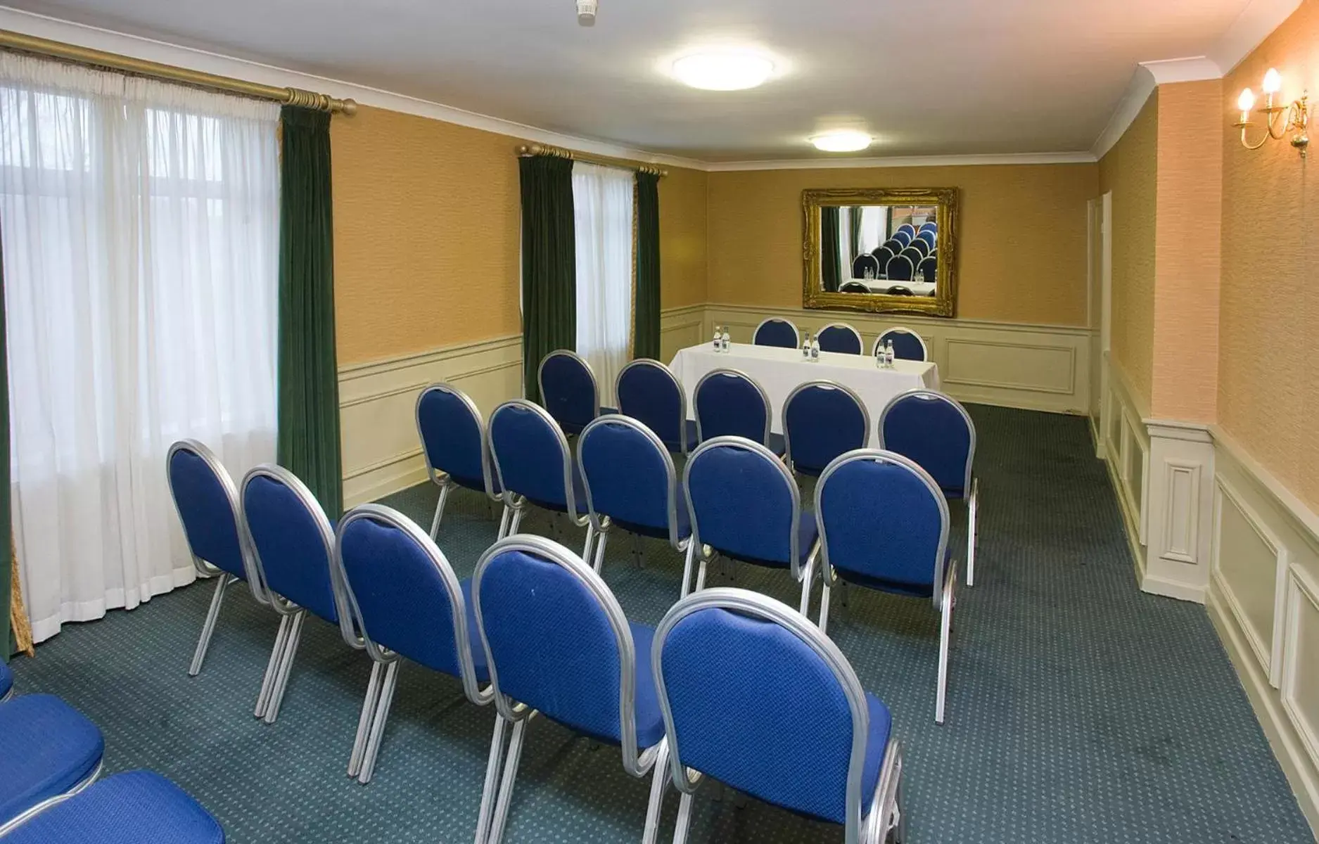 Business facilities in Lawlors Hotel