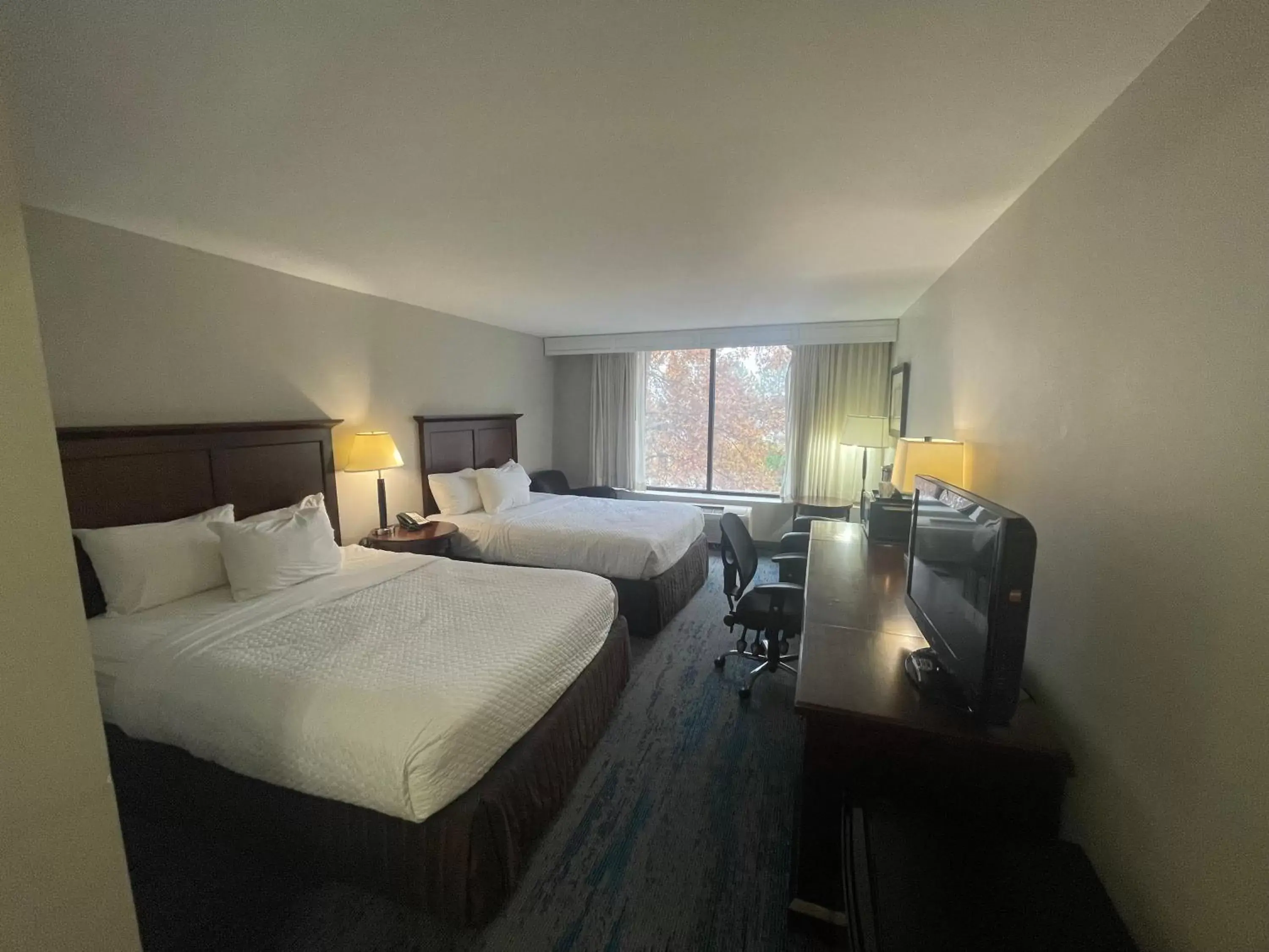 Photo of the whole room in Ramada by Wyndham Cleveland Independence