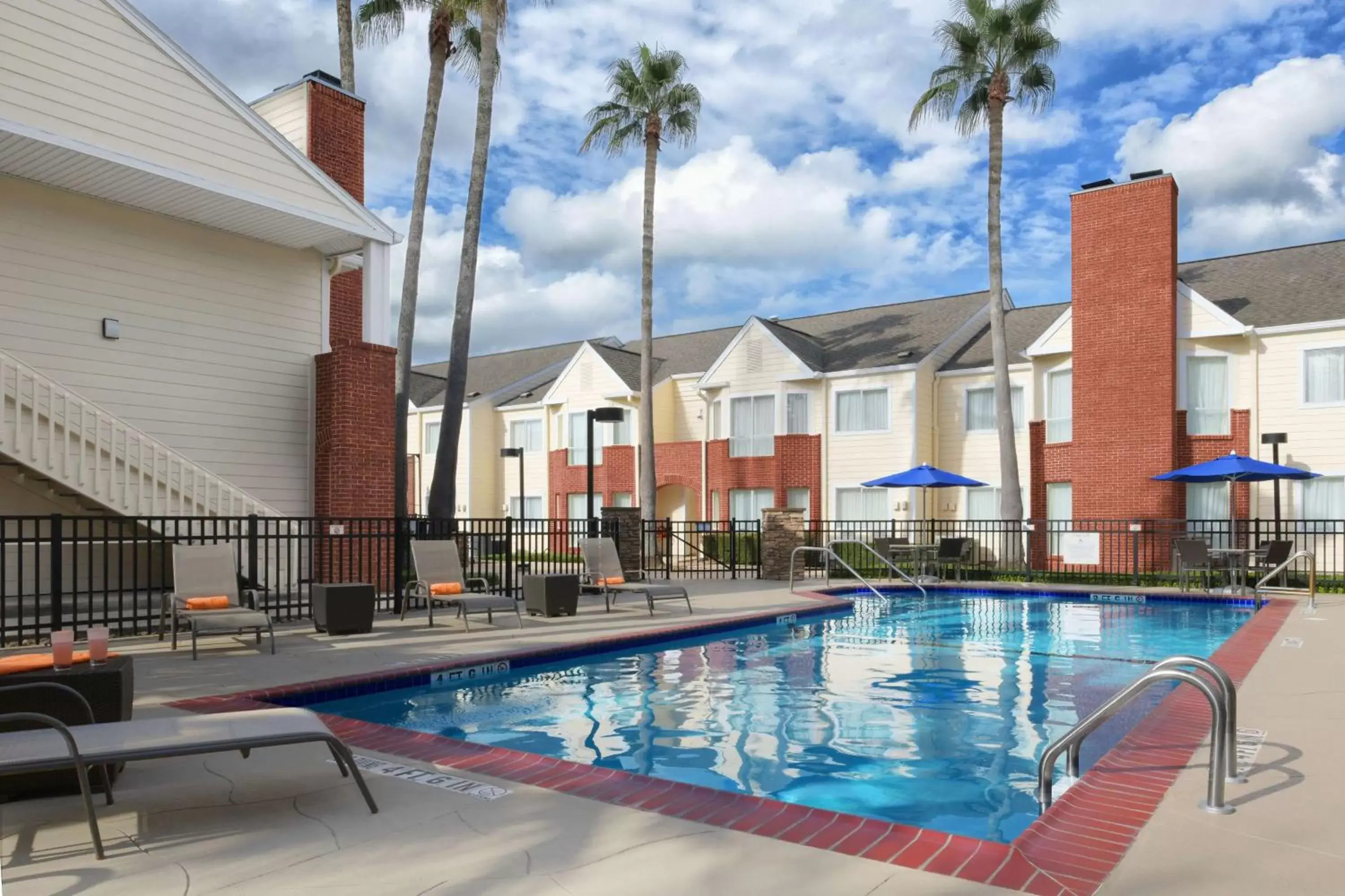 Activities, Swimming Pool in Sonesta ES Suites Houston - NASA Clear Lake