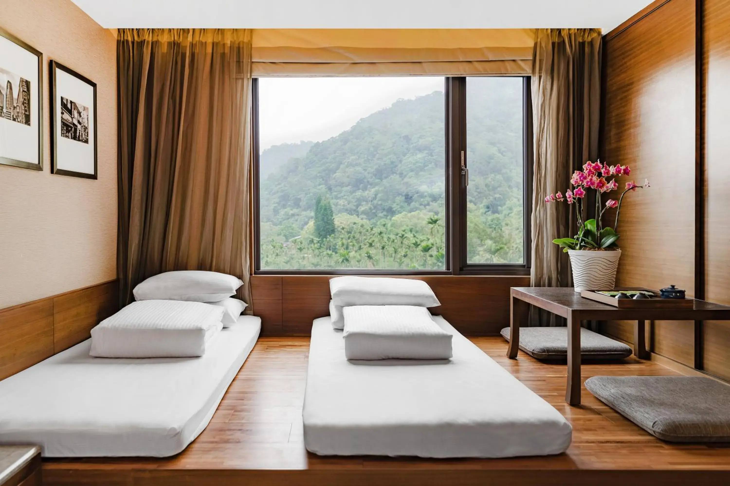 Bed, Seating Area in Great Roots Forestry Spa Resort