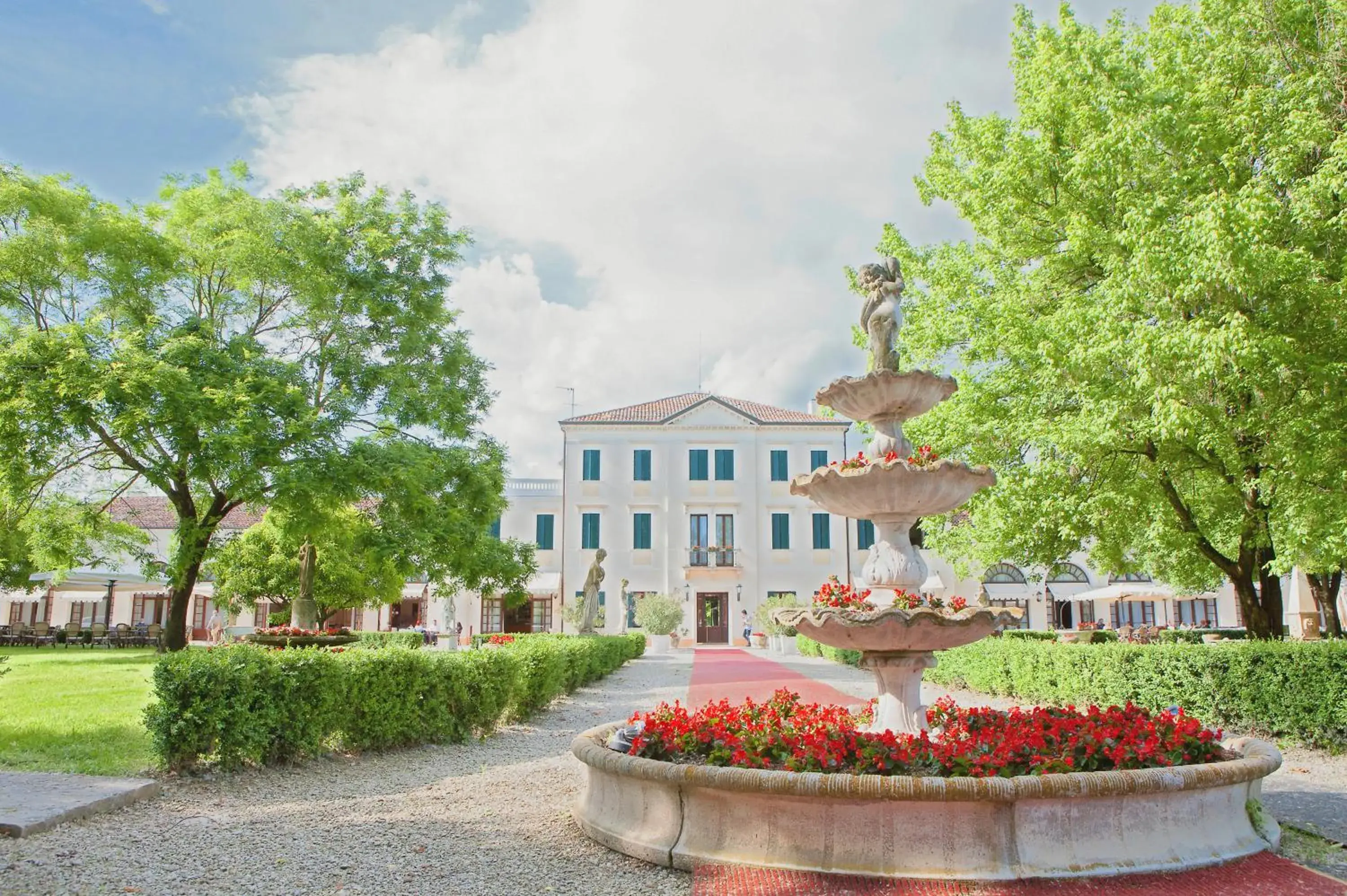 Facade/entrance, Property Building in Hotel Villa Braida