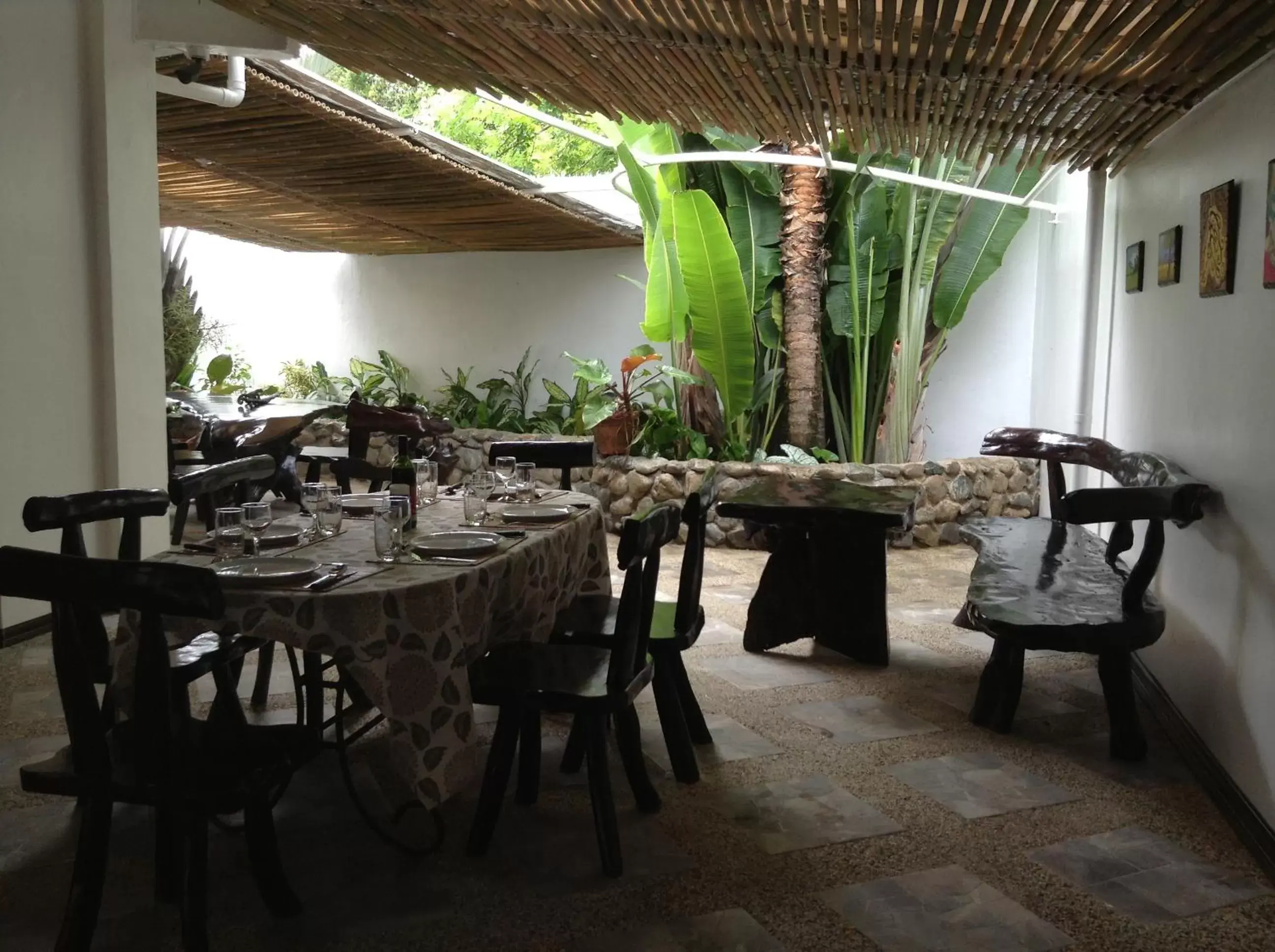 Restaurant/Places to Eat in Balay Tuko Garden Inn