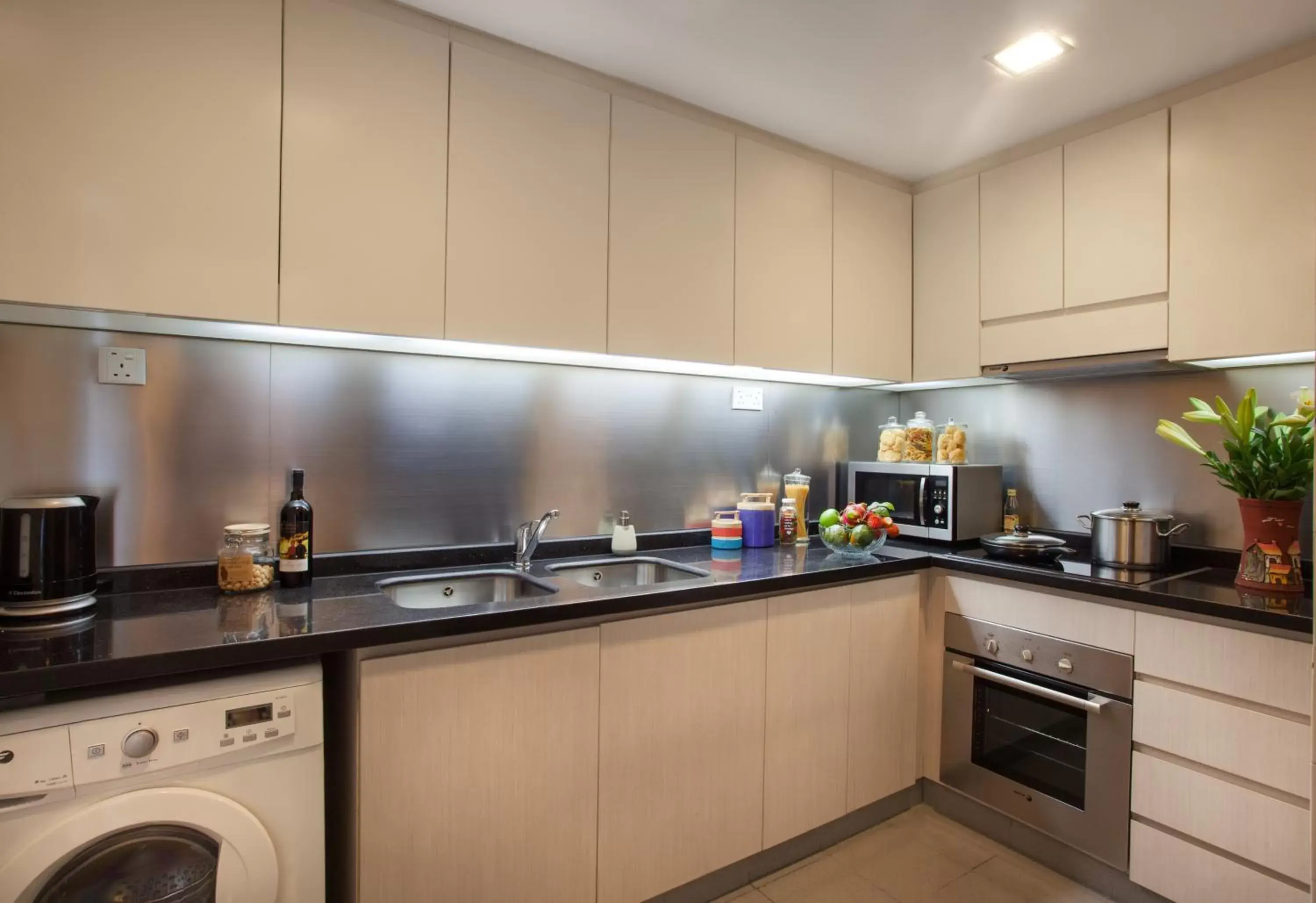 Kitchen or kitchenette, Kitchen/Kitchenette in Somerset Grand Hanoi Serviced Residences