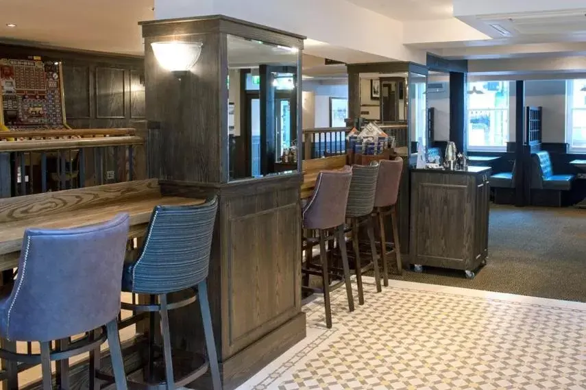 Restaurant/places to eat, Lounge/Bar in The Bath Arms Wetherspoon