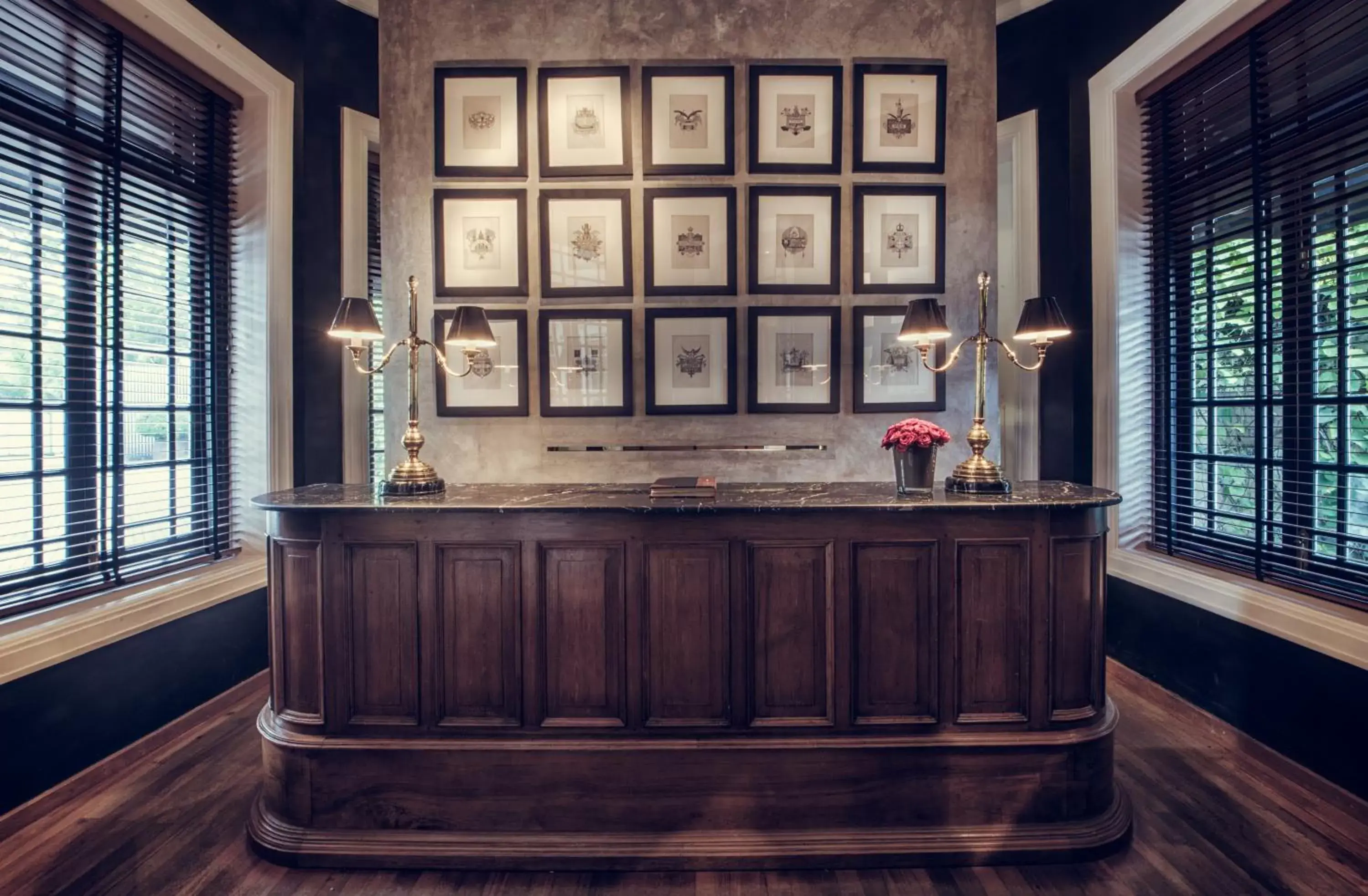 Facade/entrance in Paradise Road Tintagel Colombo Facade/entrance in Paradise Road Tintagel Colombo