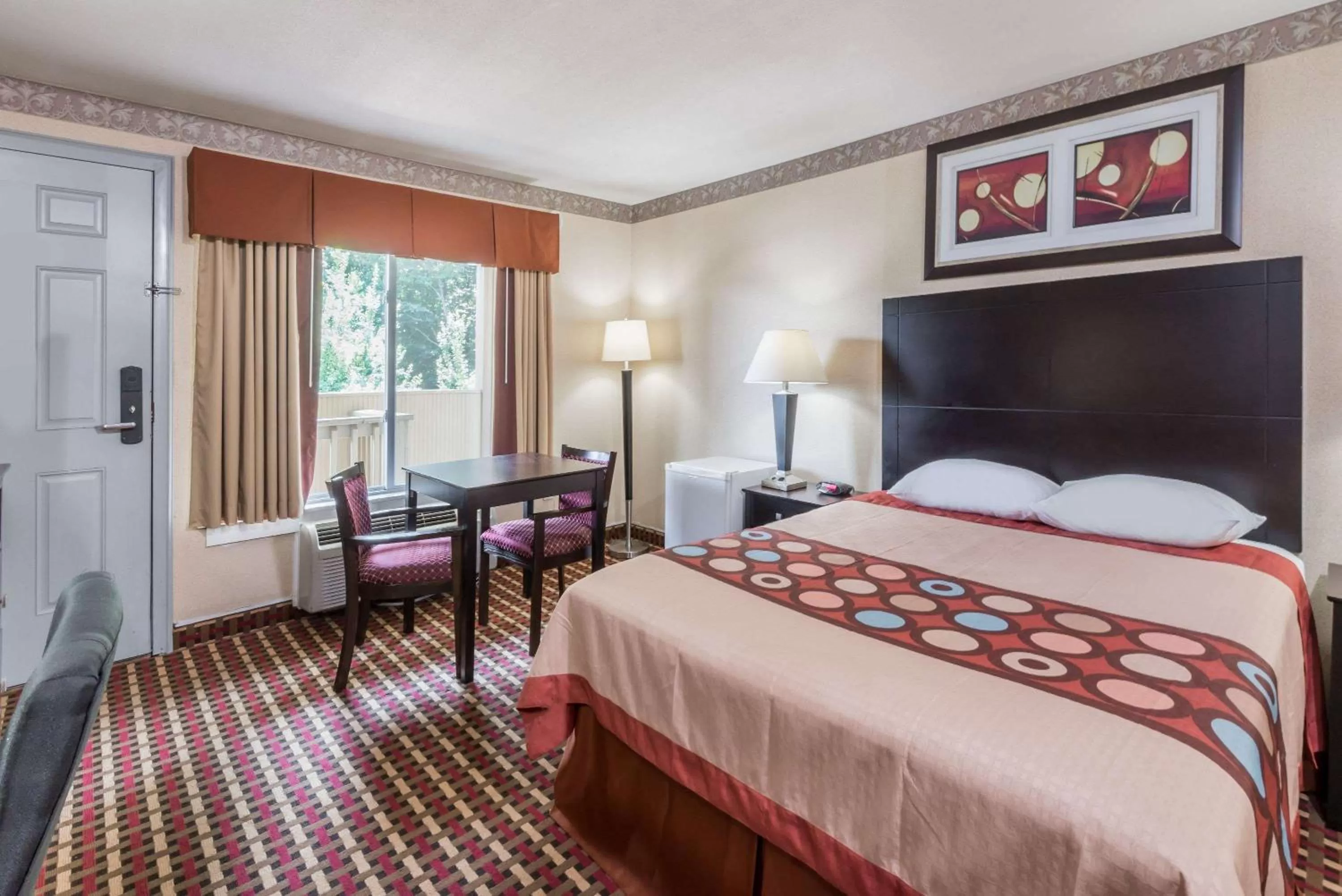 Photo of the whole room, Bed in Super 8 by Wyndham Old Saybrook