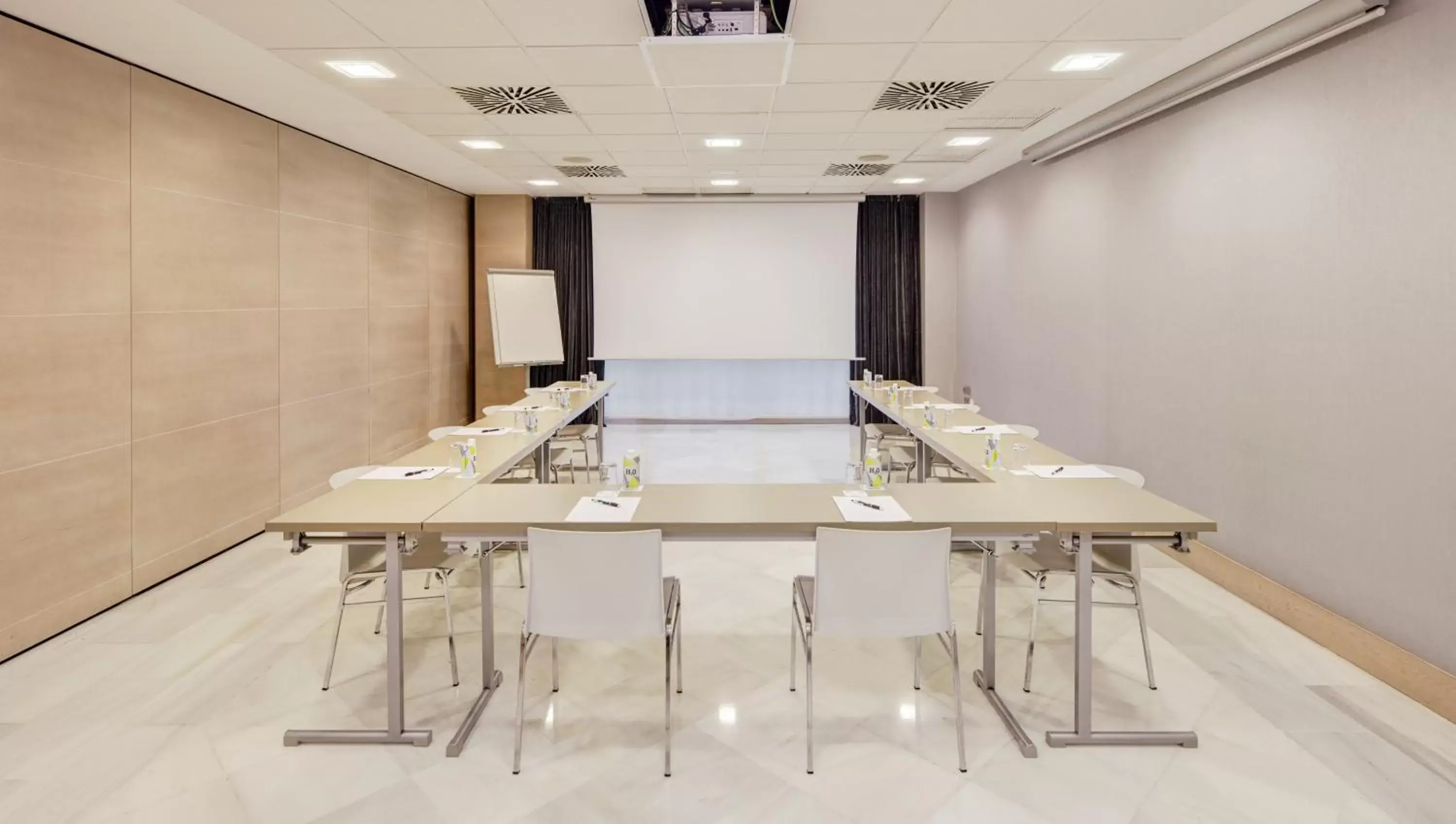 Meeting/conference room in Sercotel Amistad Murcia