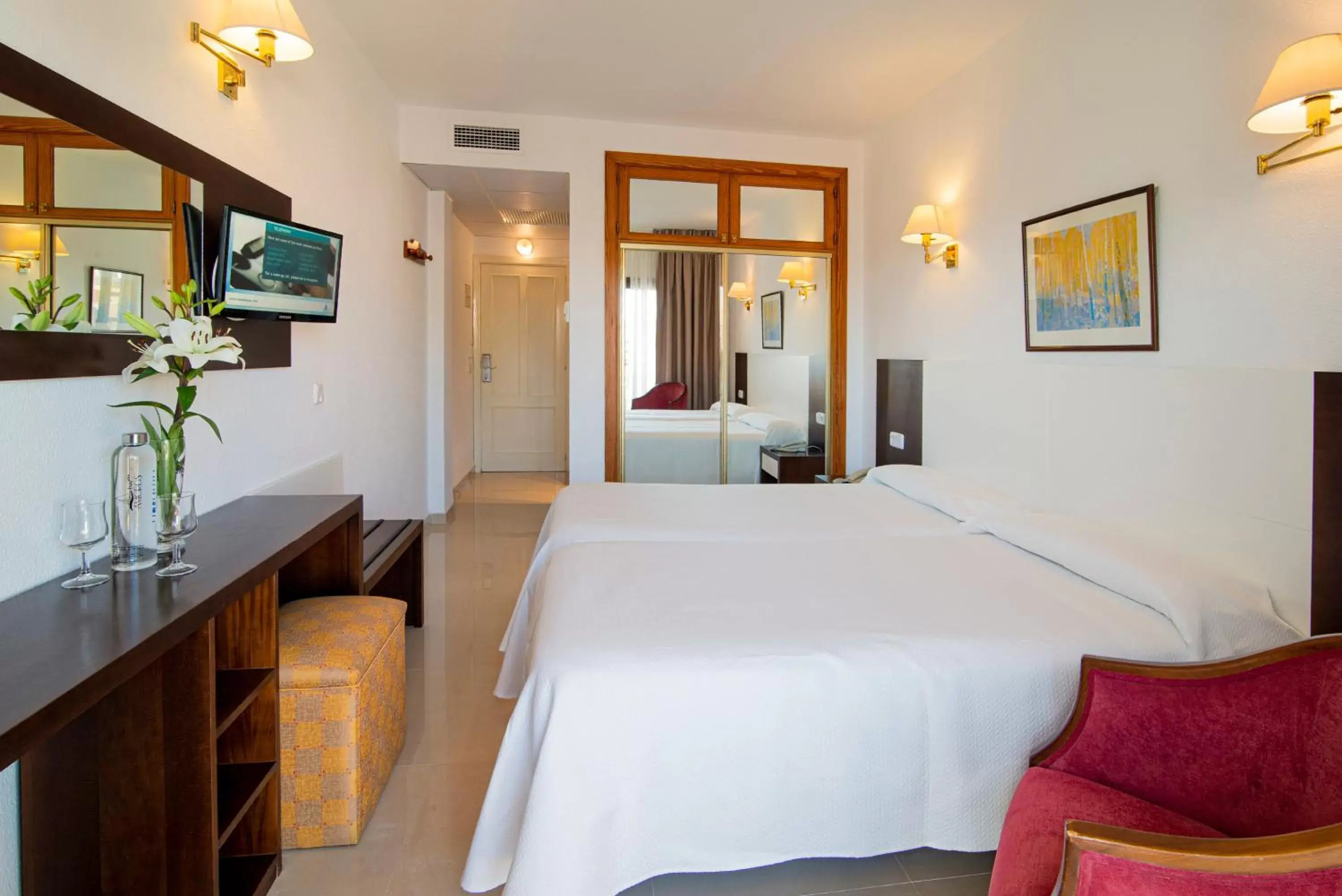Bedroom in Hotel Amoros