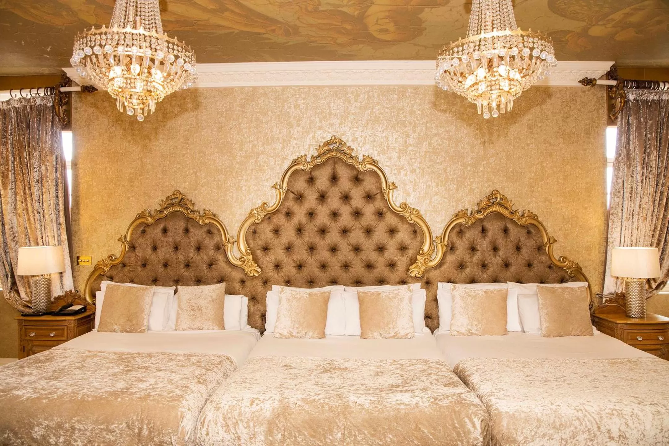 Bedroom in 30 James Street