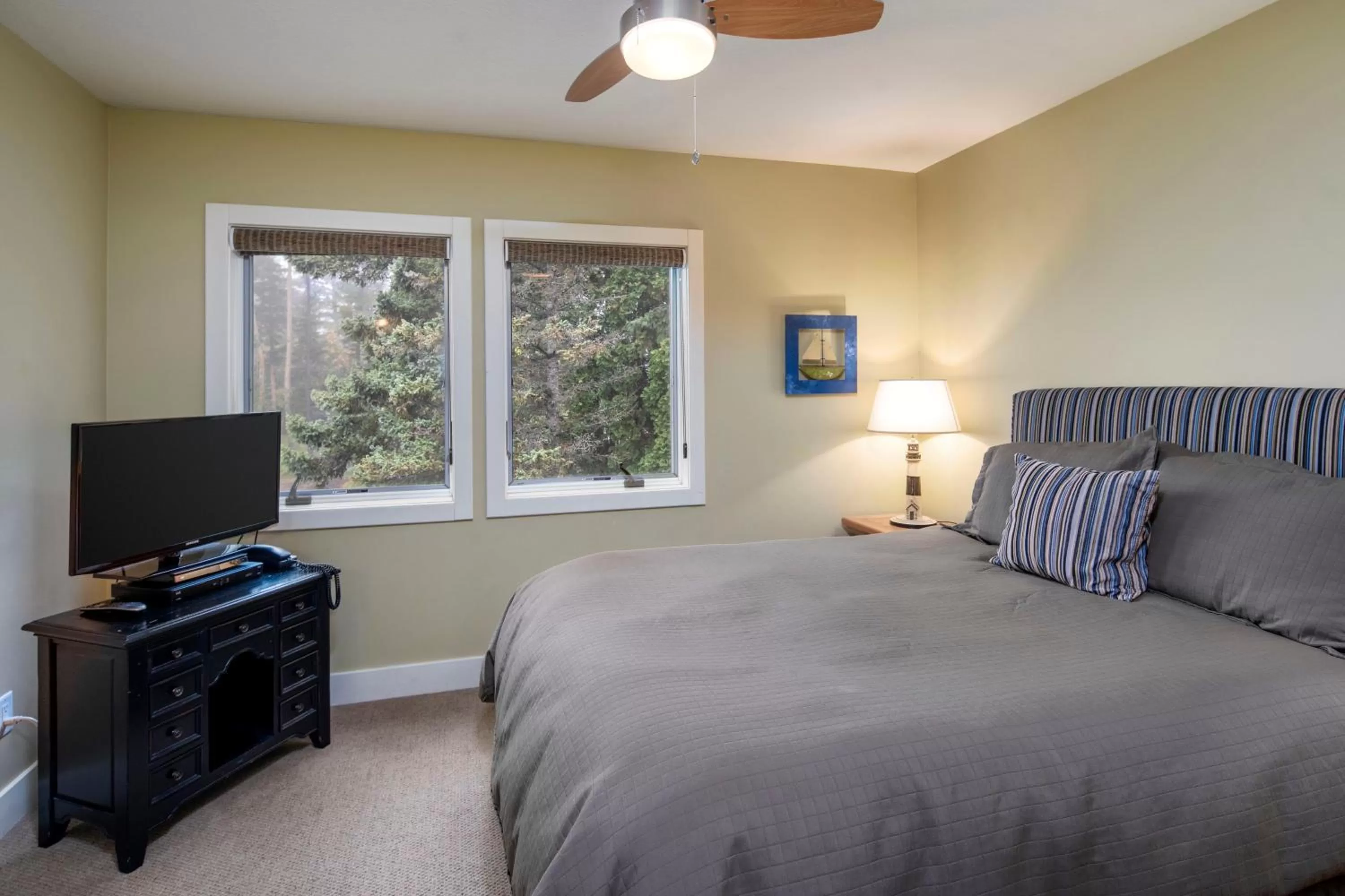 Bed in Larsmont Cottages