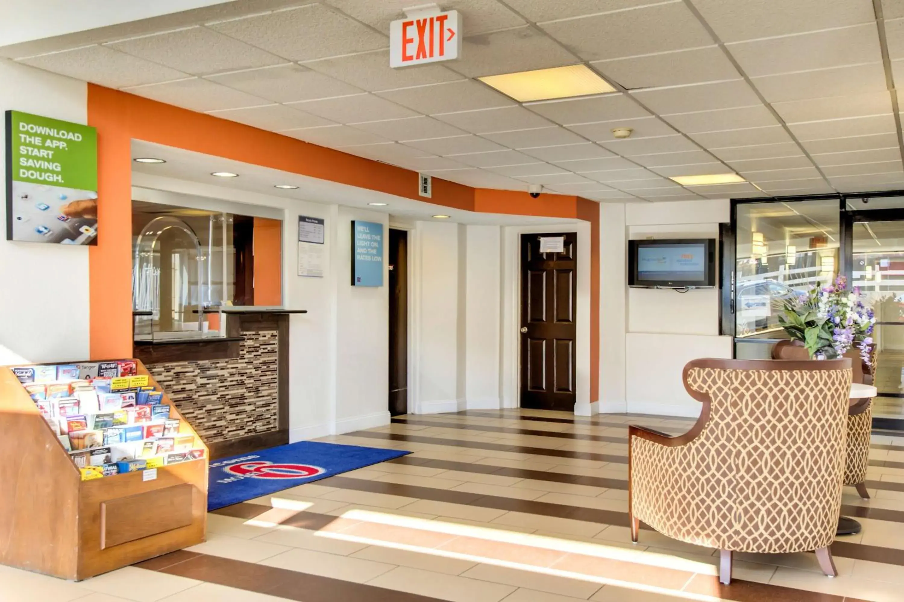 Lobby or reception, Lobby/Reception in Motel 6-Washington, DC