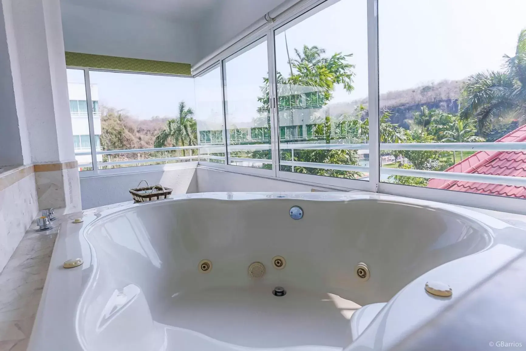 View (from property/room), Bathroom in Hotel Puente Nacional & Spa