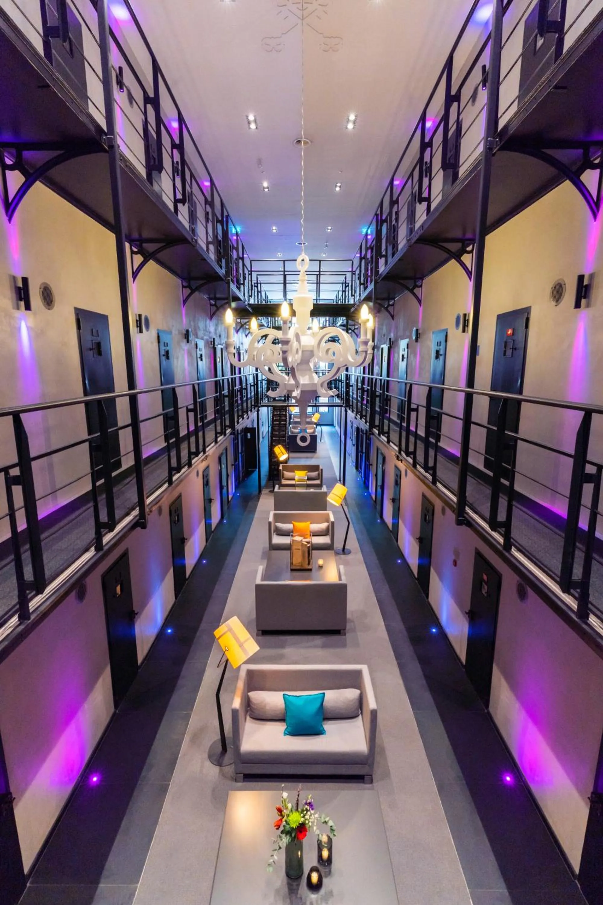 Seating area in Het Arresthuis