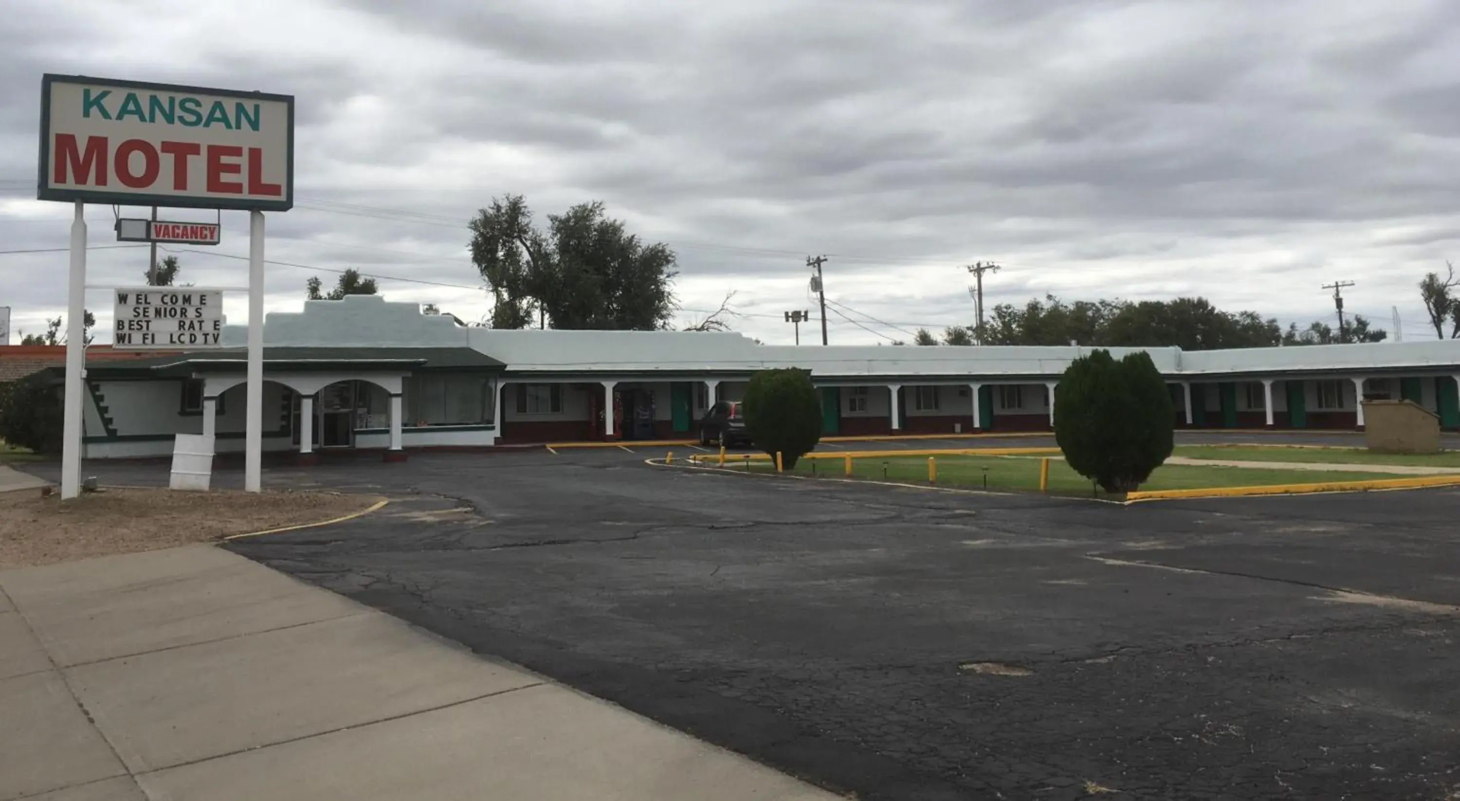 Property Building in Kansan Motel