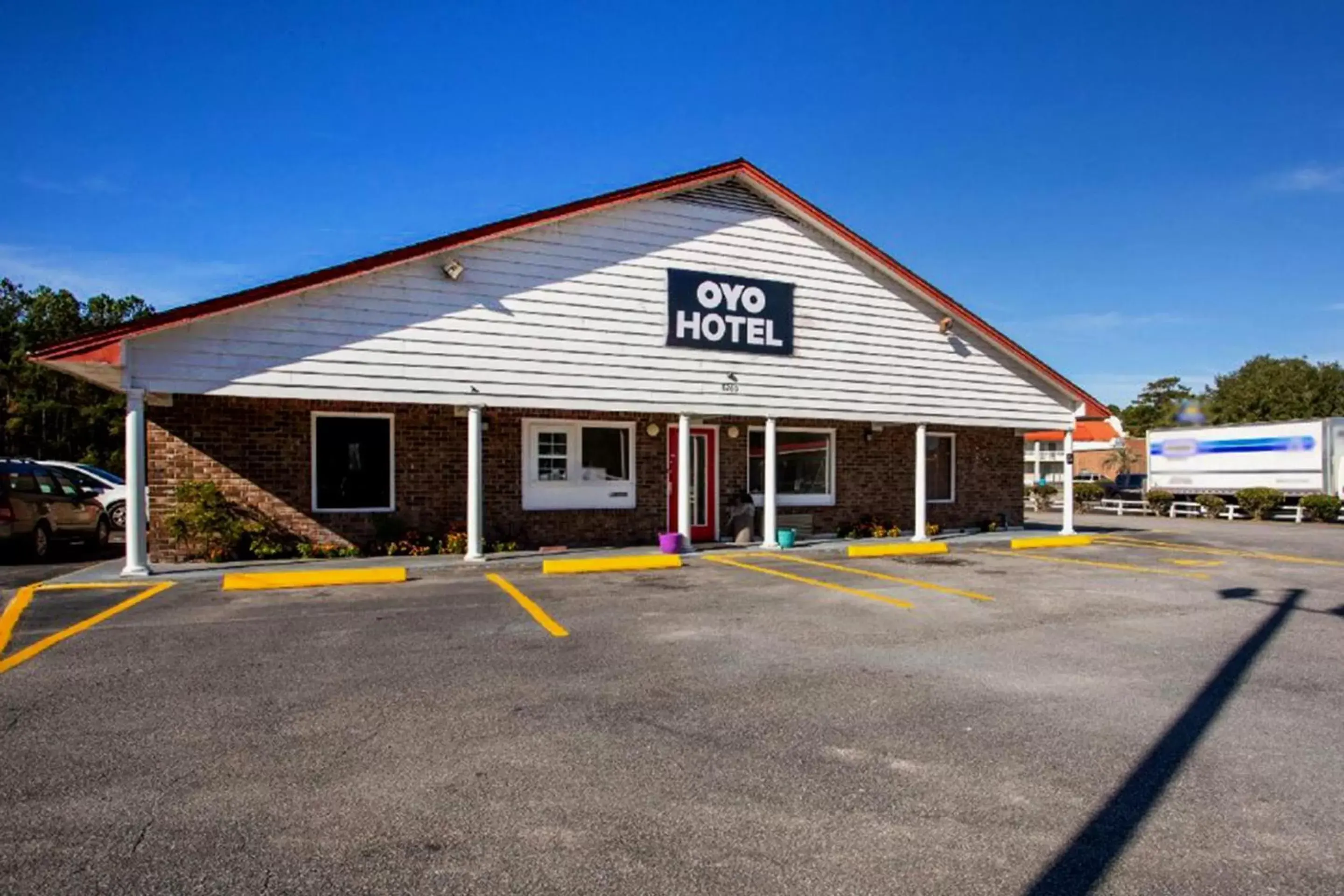 Facade/entrance, Property Building in OYO Hotel Ridgeland East