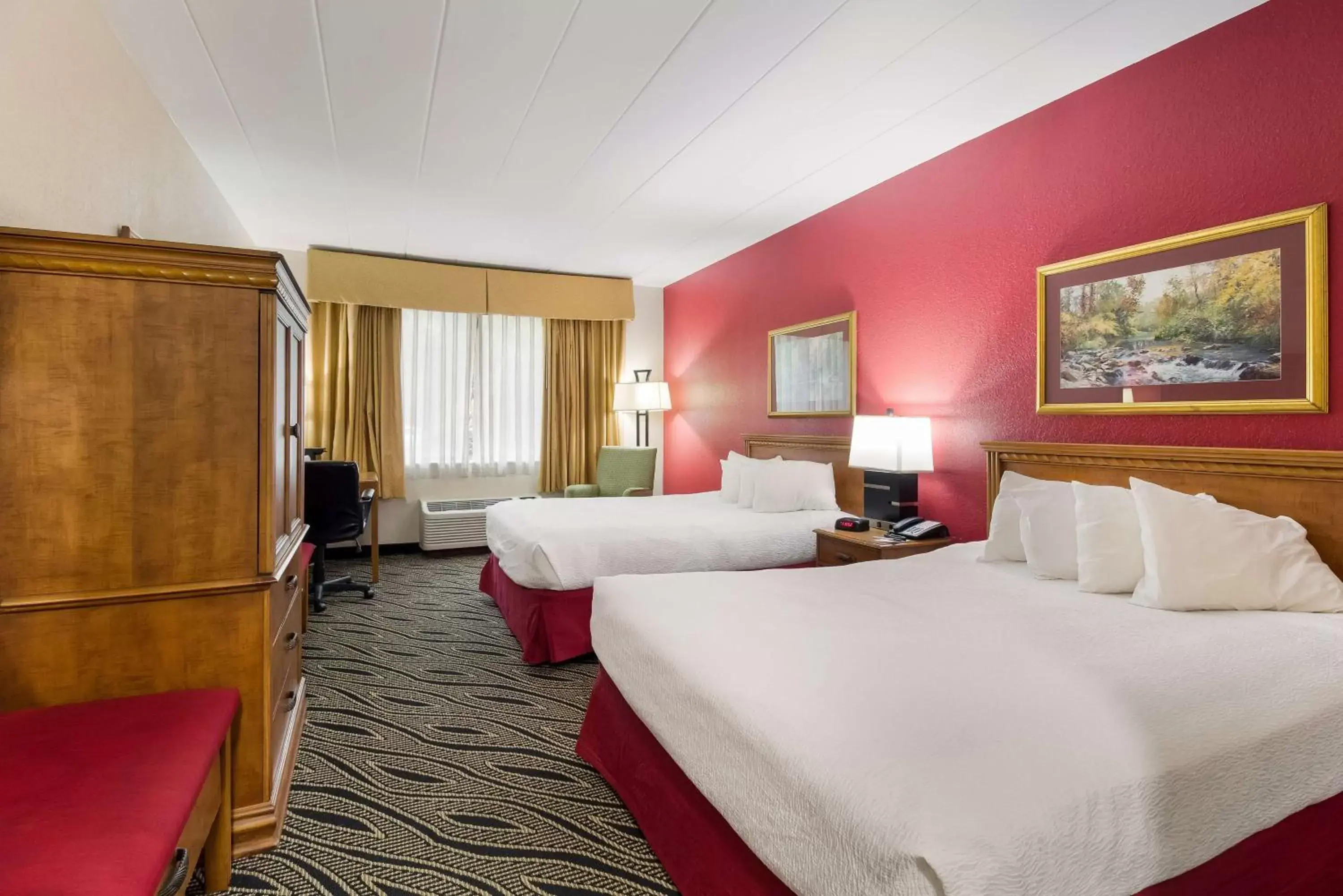 Bedroom, Bed in Best Western Braddock Inn Bedroom, Bed in Best Western Braddock Inn