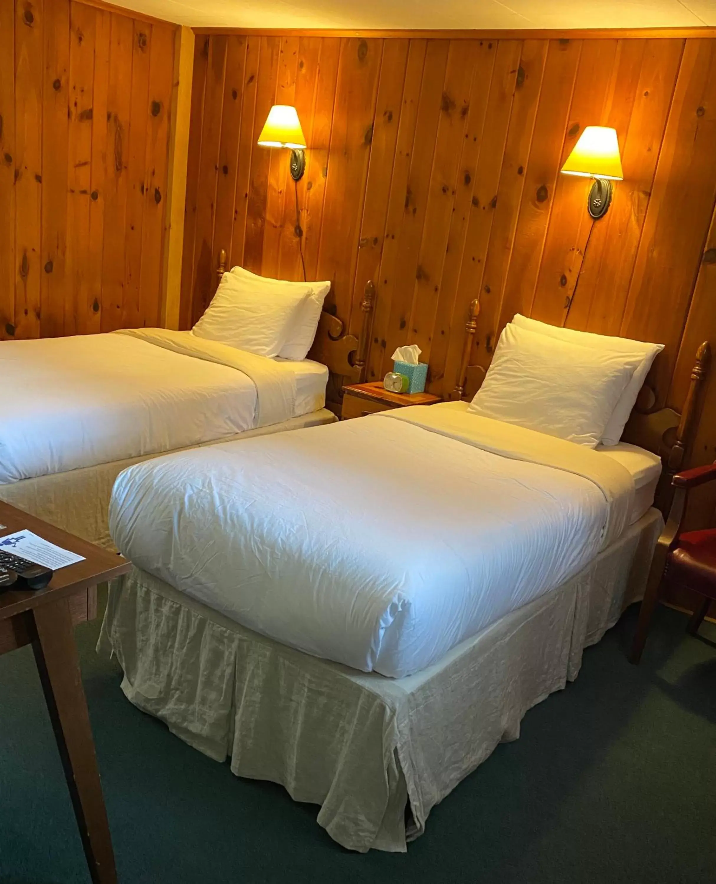 Bed in Phoenicia Lodge