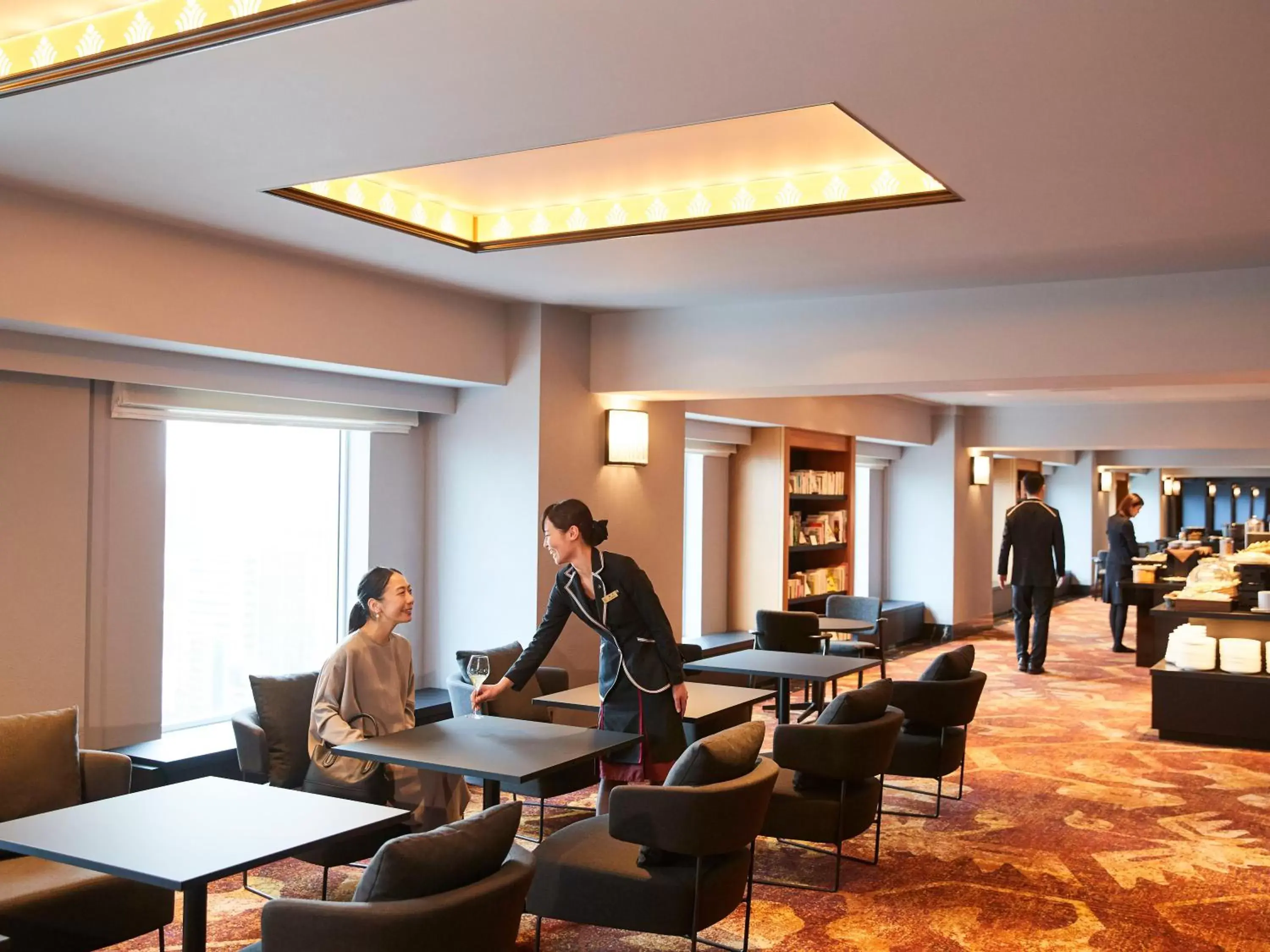 Lounge or bar in RIHGA Royal Hotel Osaka