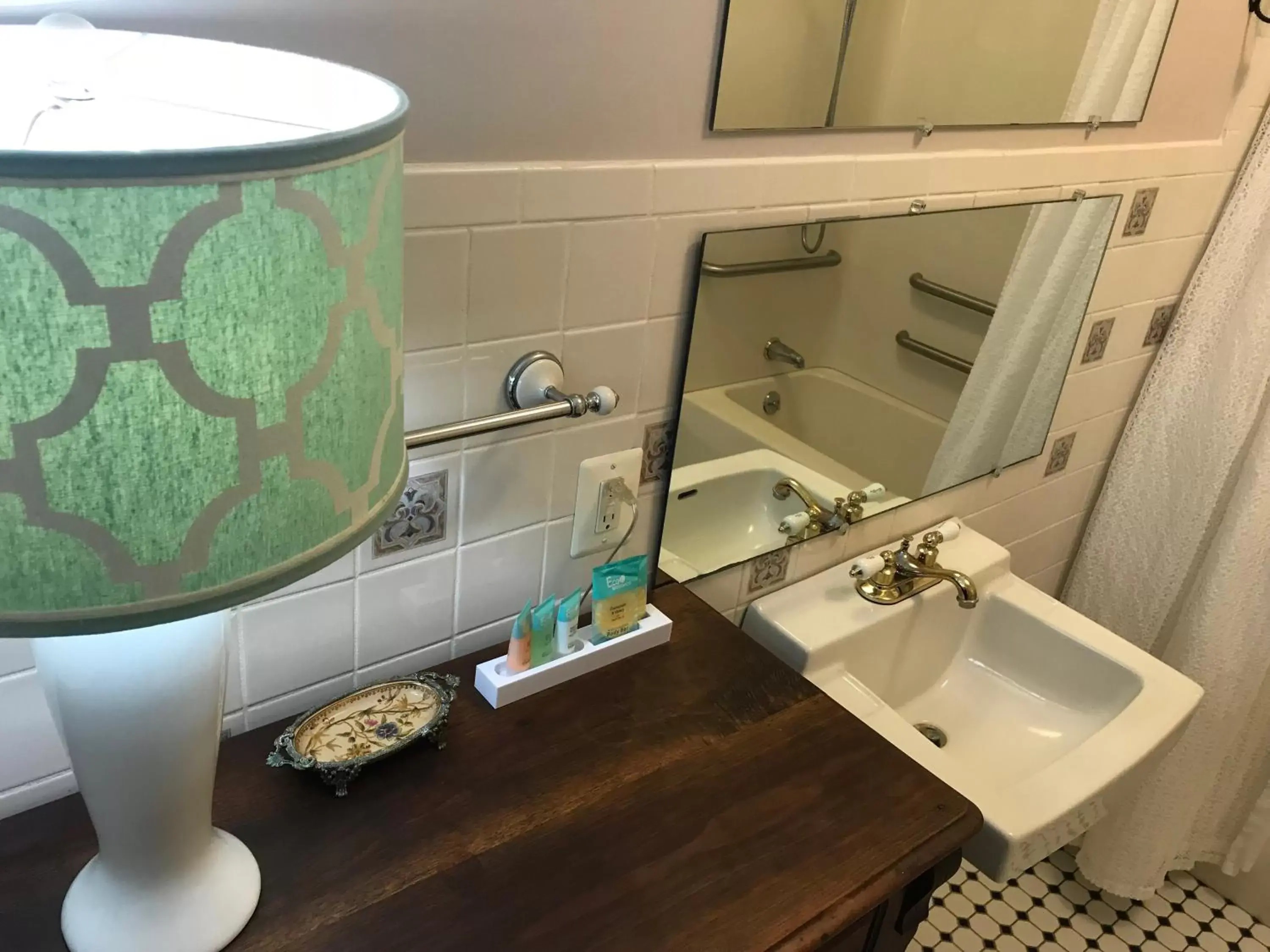 Toilet, Bathroom in Elaine's Cape May Boutique Hotel