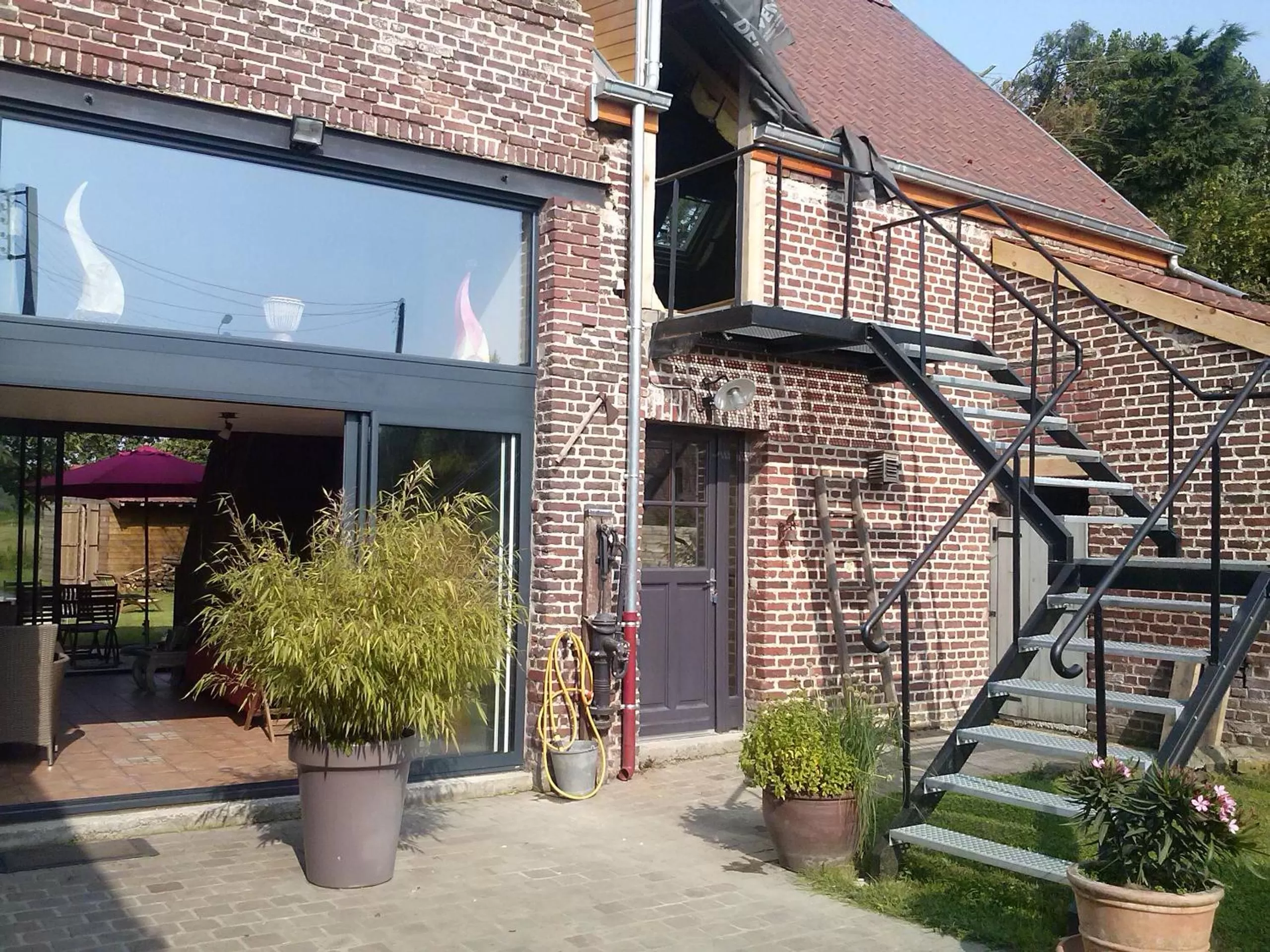 Summer in chambres d hotes ,hotel ,Secret d'une Nuit a vicq prės de onnaing,avec piscine