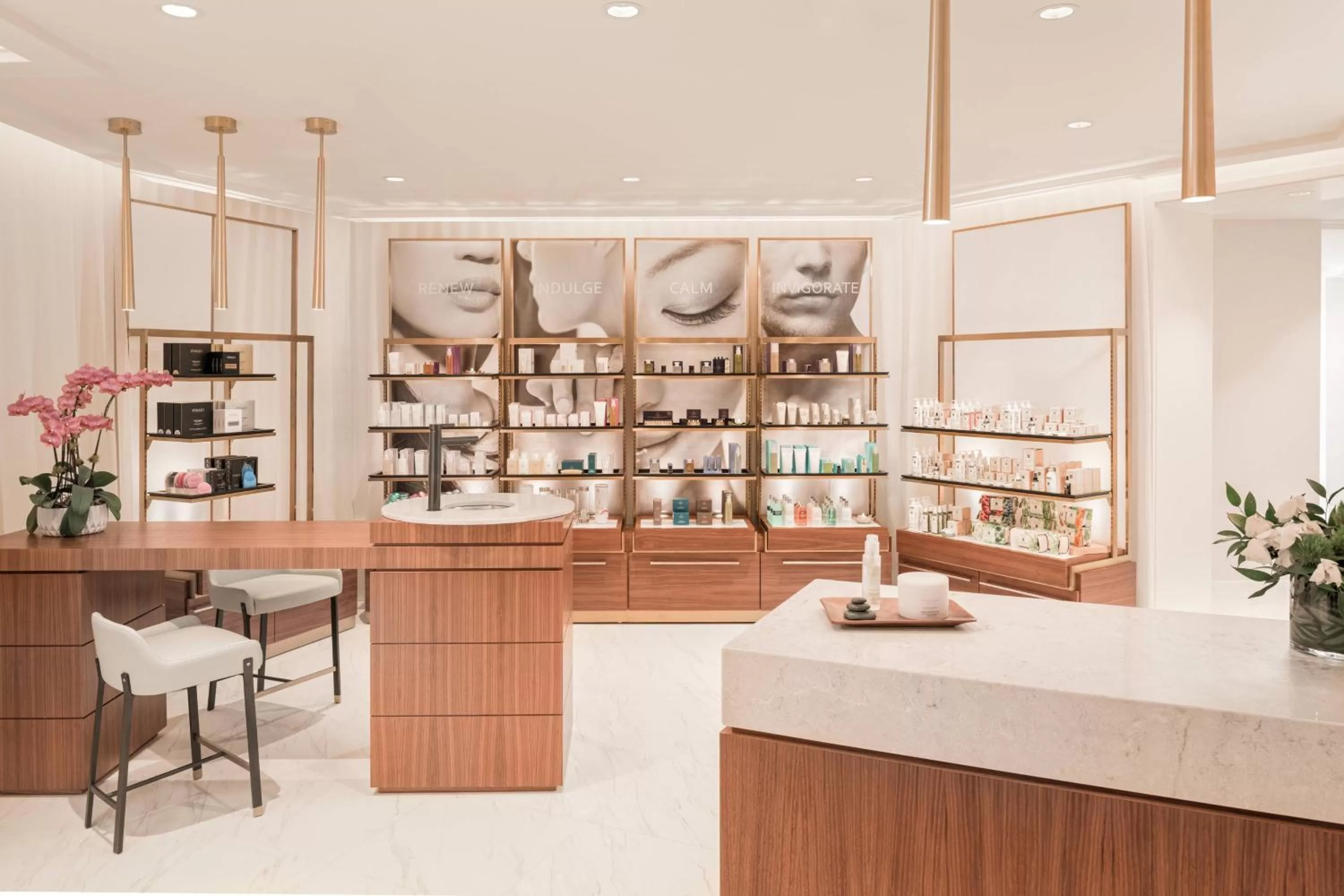 Lobby or reception in JW Marriott Parq Vancouver