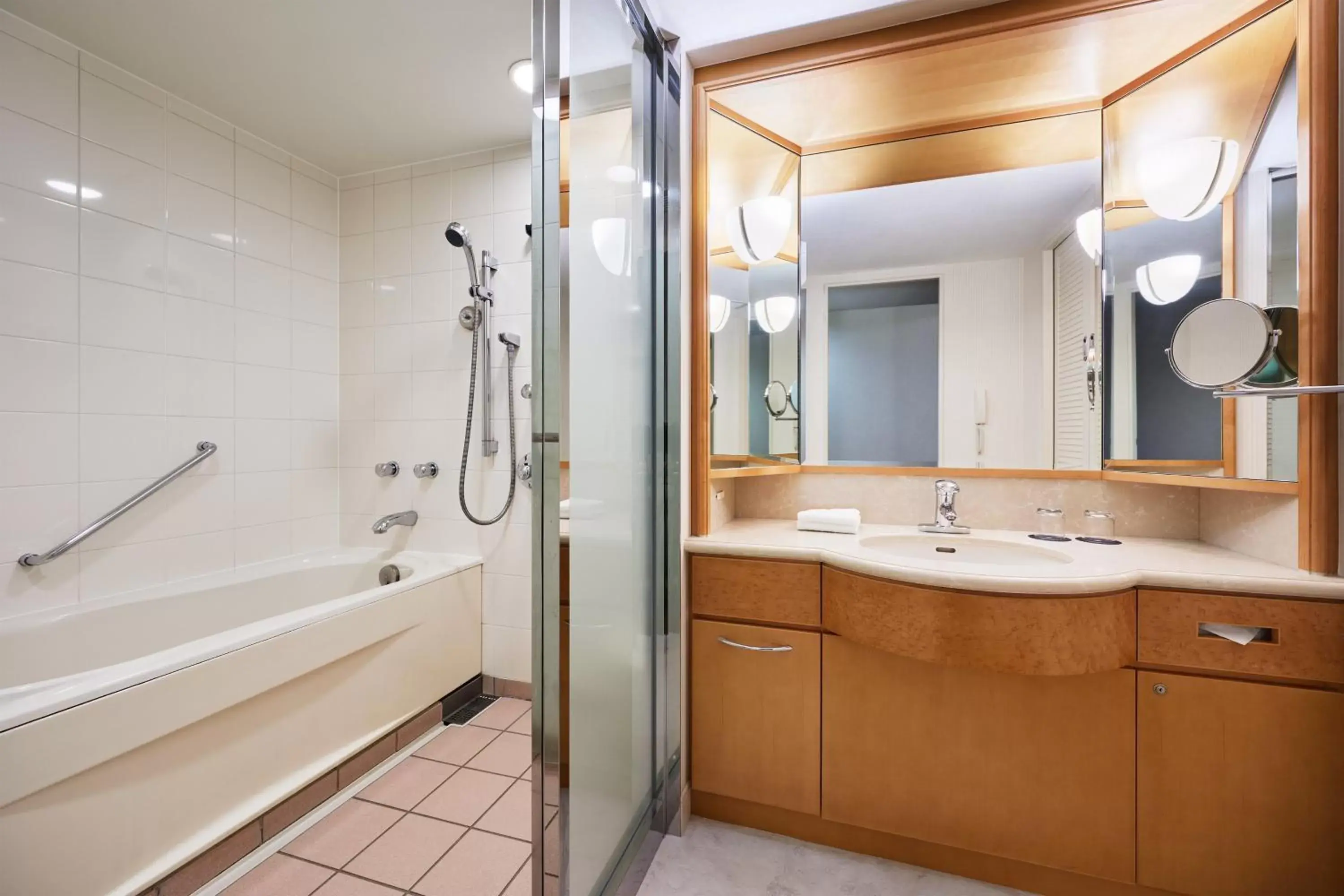 Bathroom in Sheraton Grande Tokyo Bay Hotel