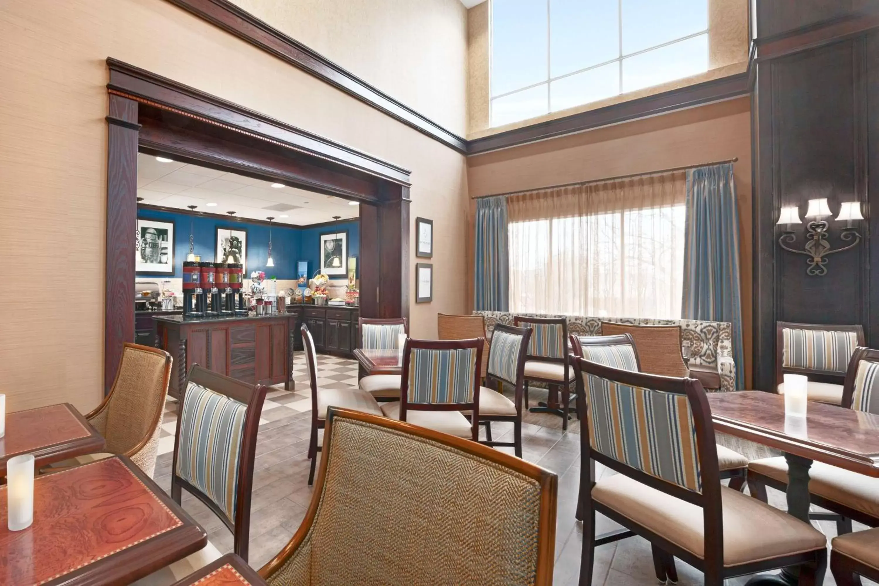 Dining area, Restaurant/Places to Eat in Hampton Inn & Suites Wells-Ogunquit