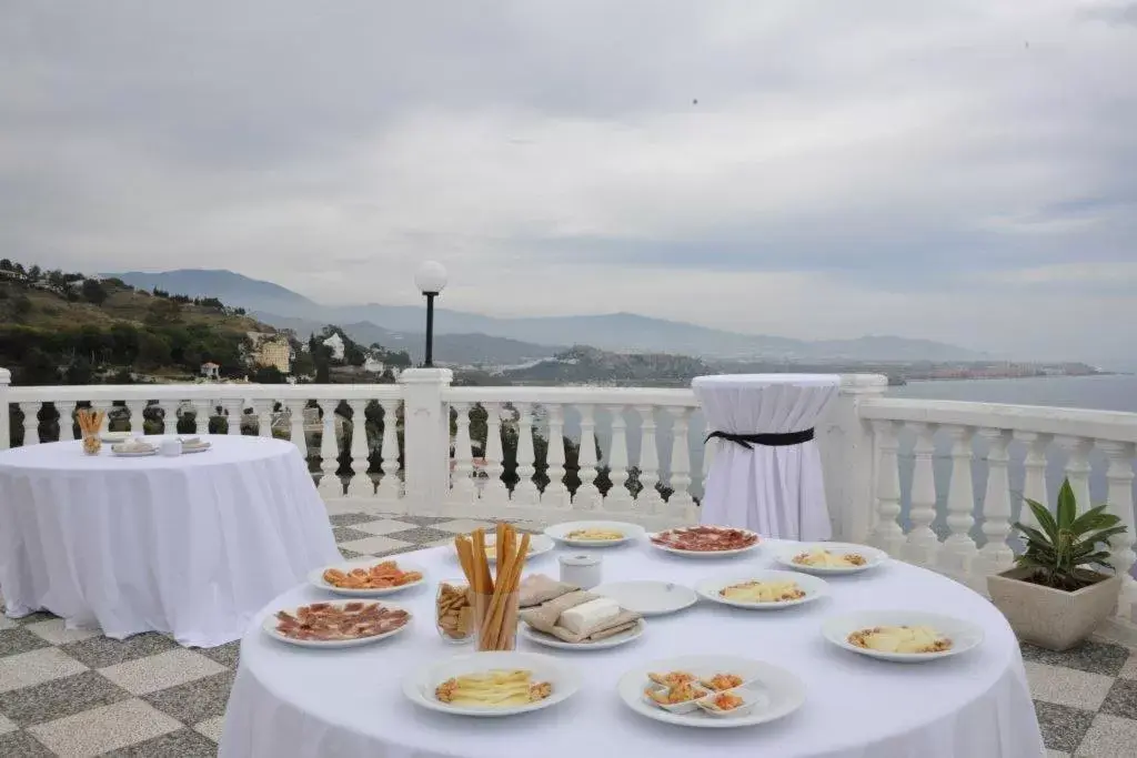 Banquet/Function facilities in Hotel Salobreña Suites