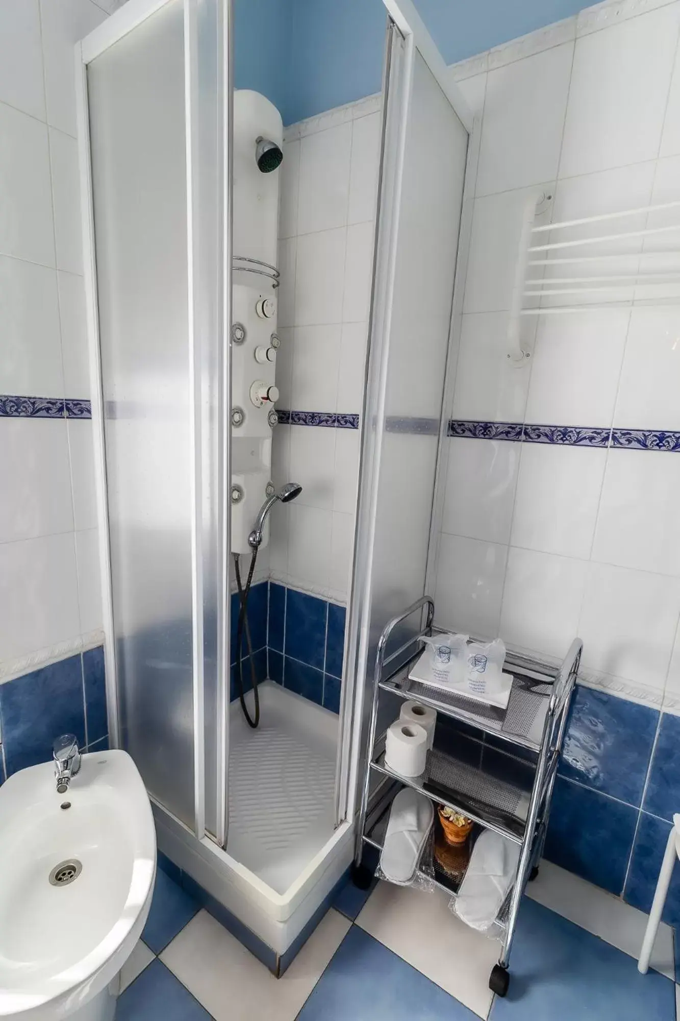 Shower, Bathroom in Posada Real Quinta San Jose