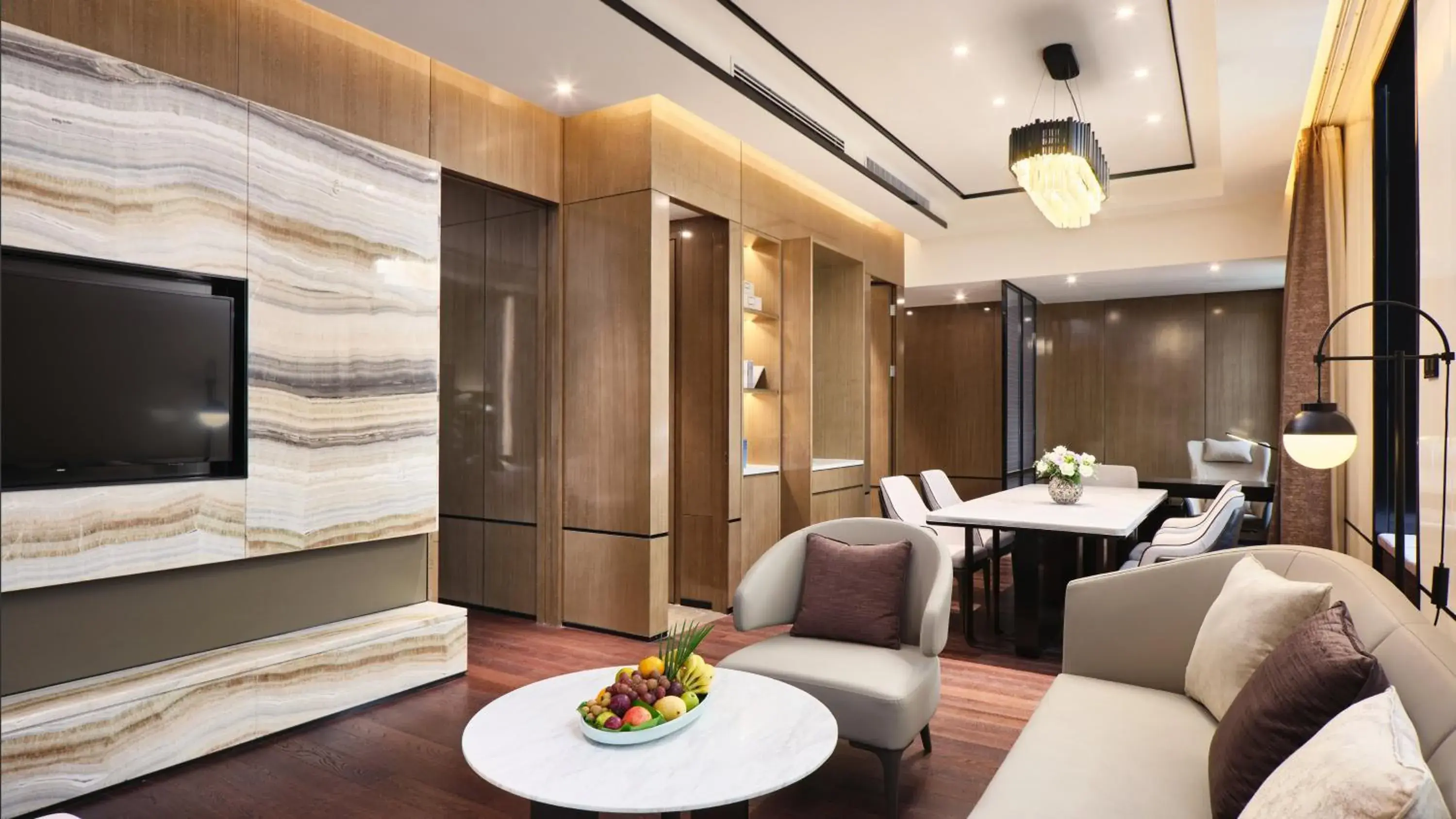 Bedroom, TV/Entertainment Center in Crowne Plaza Wuhan Development Zone, an IHG Hotel