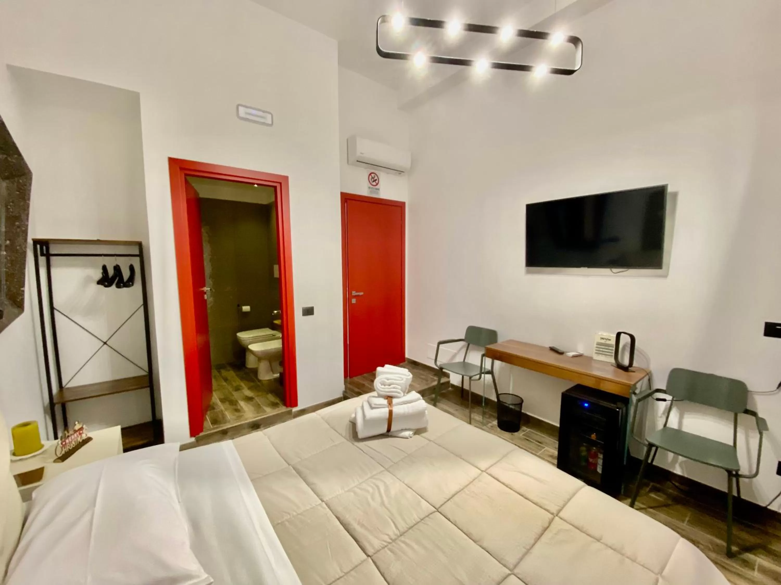 Standard Double Room - single occupancy in Holiday Guesthouse
