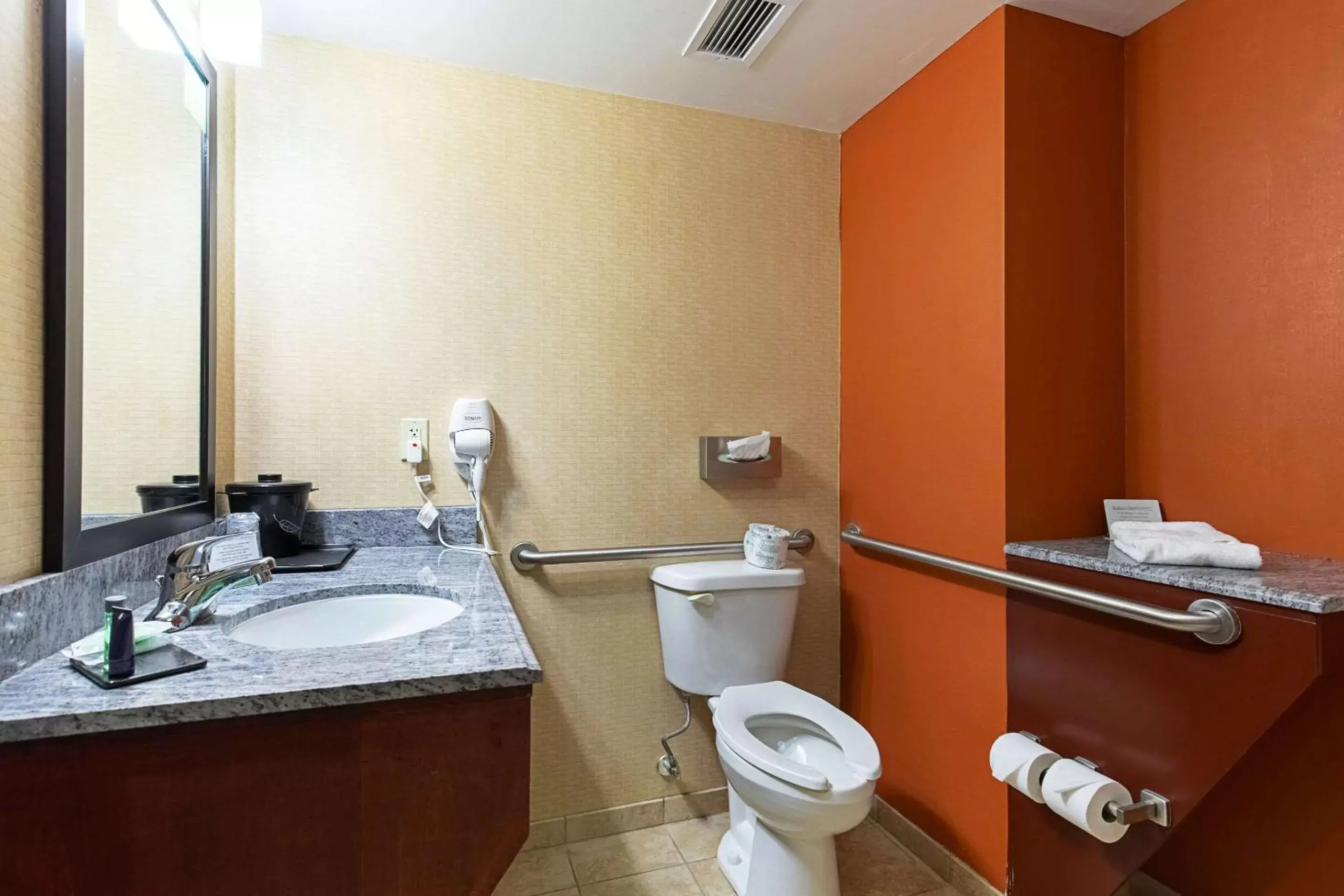 Photo of the whole room, Bathroom in Sleep Inn & Suites Dyersburg I-155