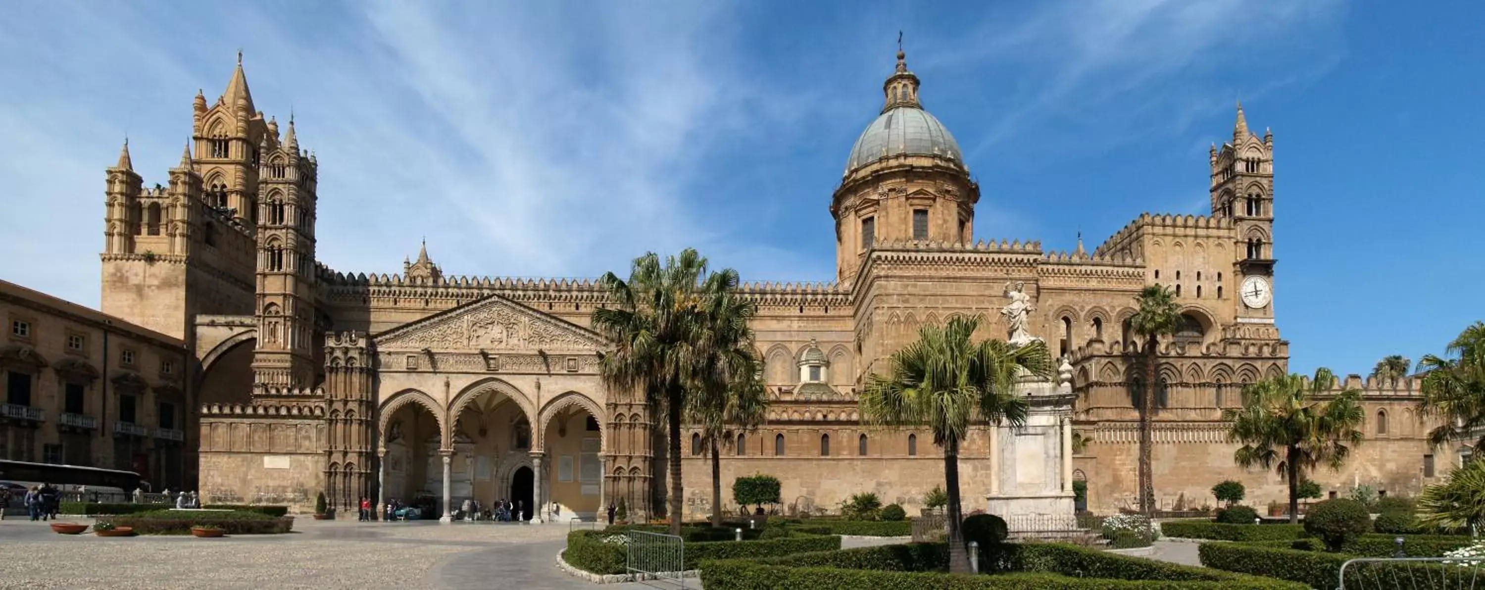 Nearby landmark in Porta Maqueda