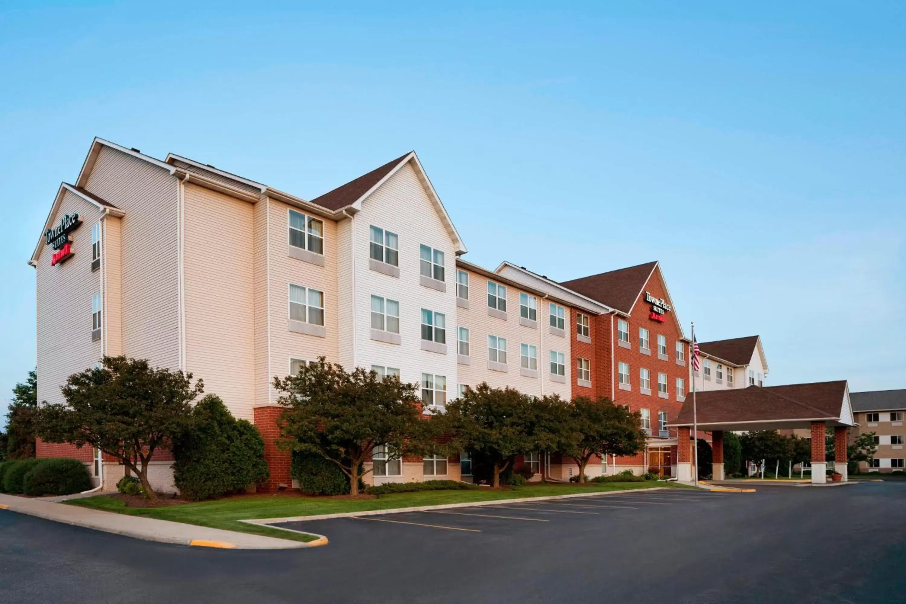 Property Building in TownePlace Suites by Marriott Chicago Naperville