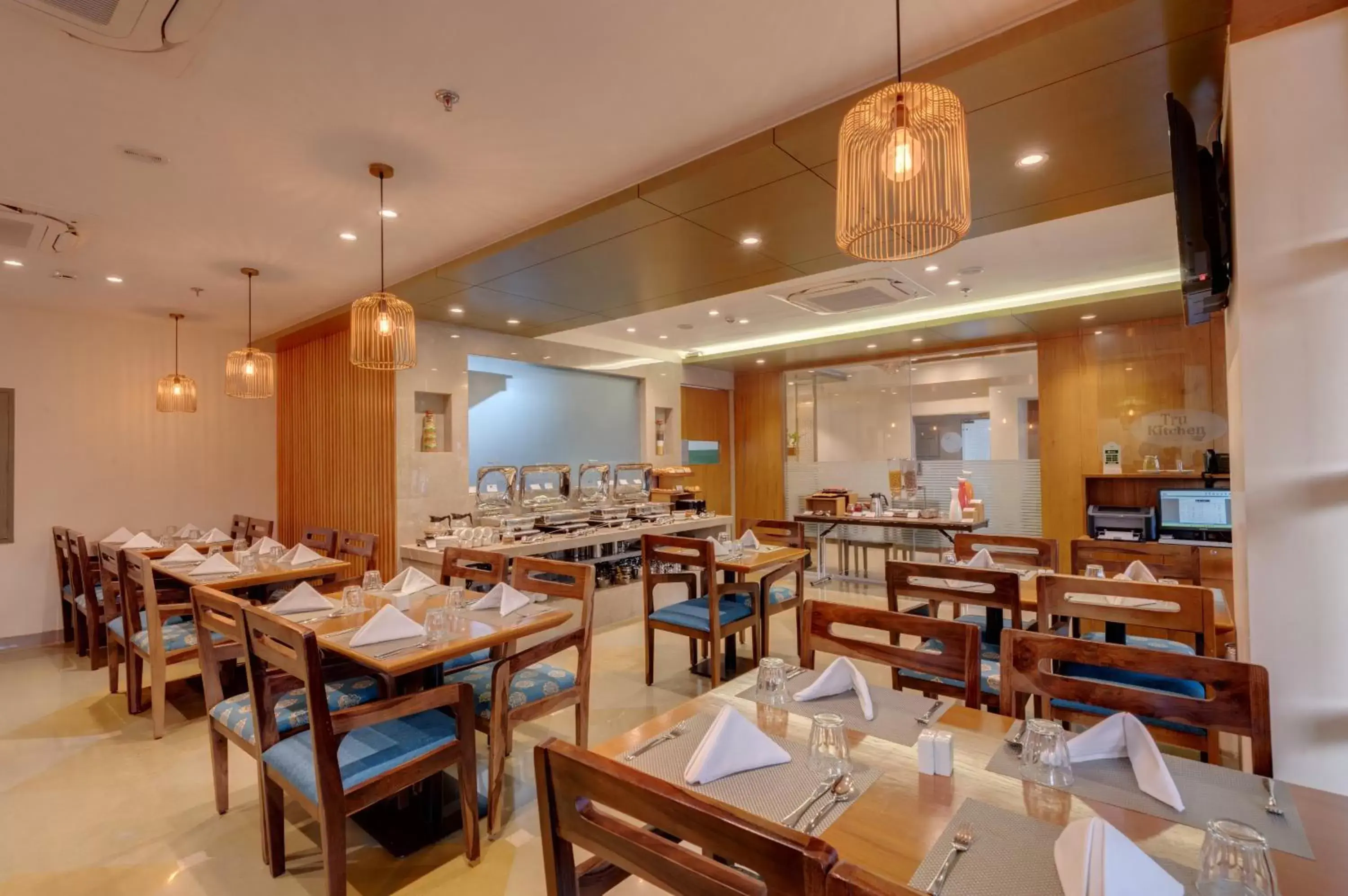 Restaurant/places to eat in The Beacon Hotel Vadodara Restaurant/places to eat in The Beacon Hotel Vadodara