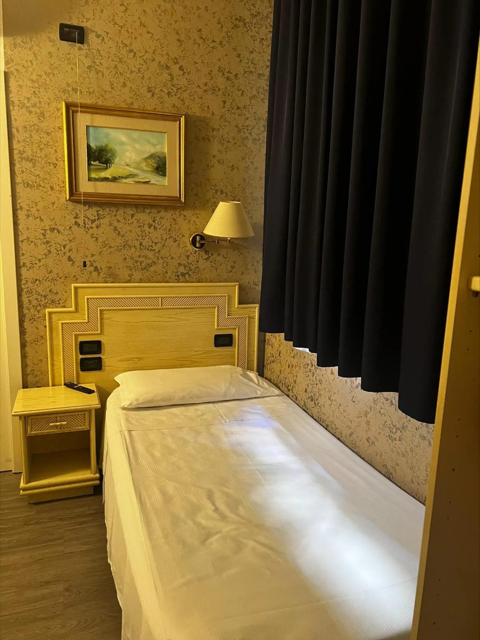 Bed in Albergo Giardinetto