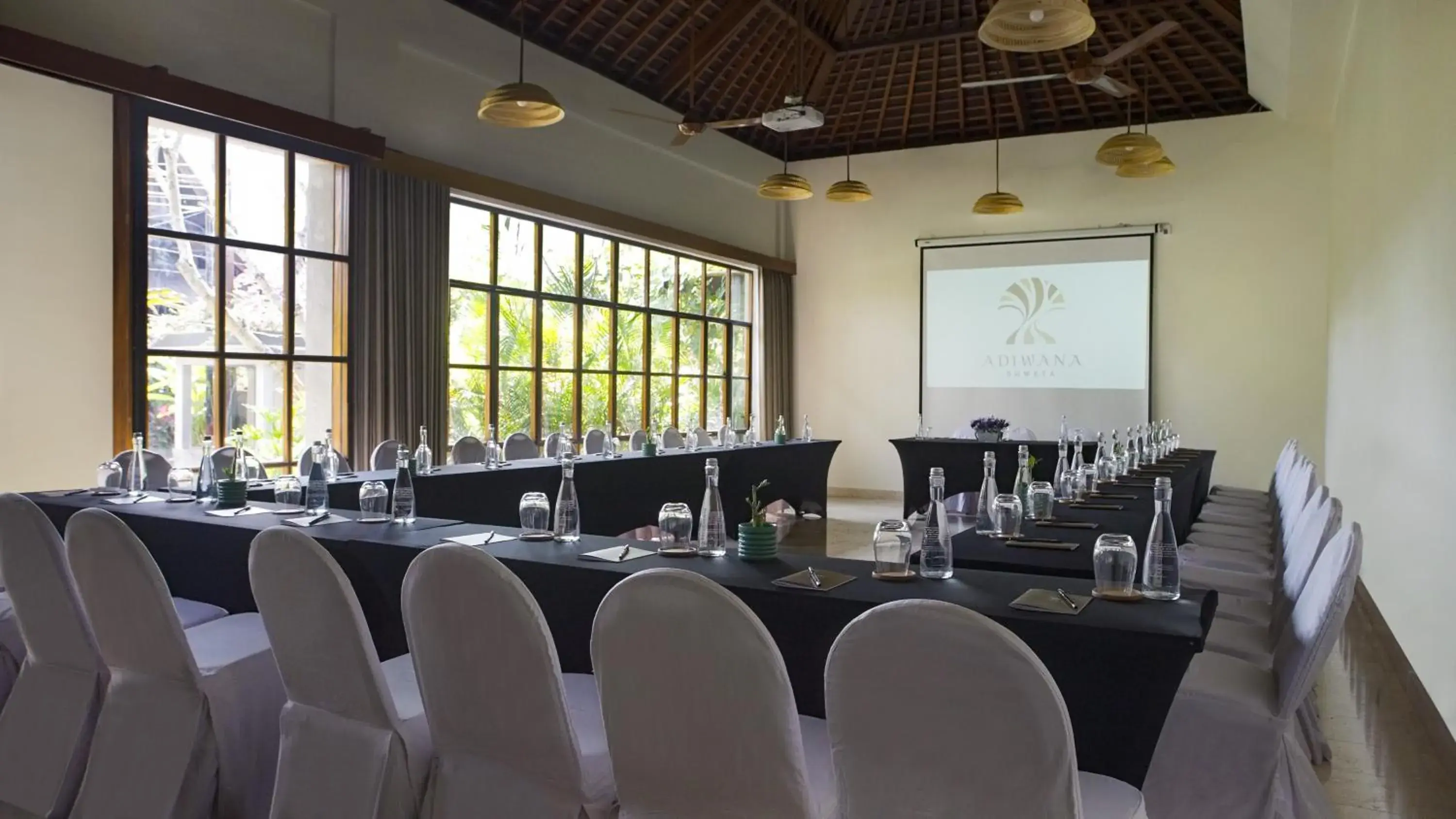 Meeting/conference room in Adiwana Suweta